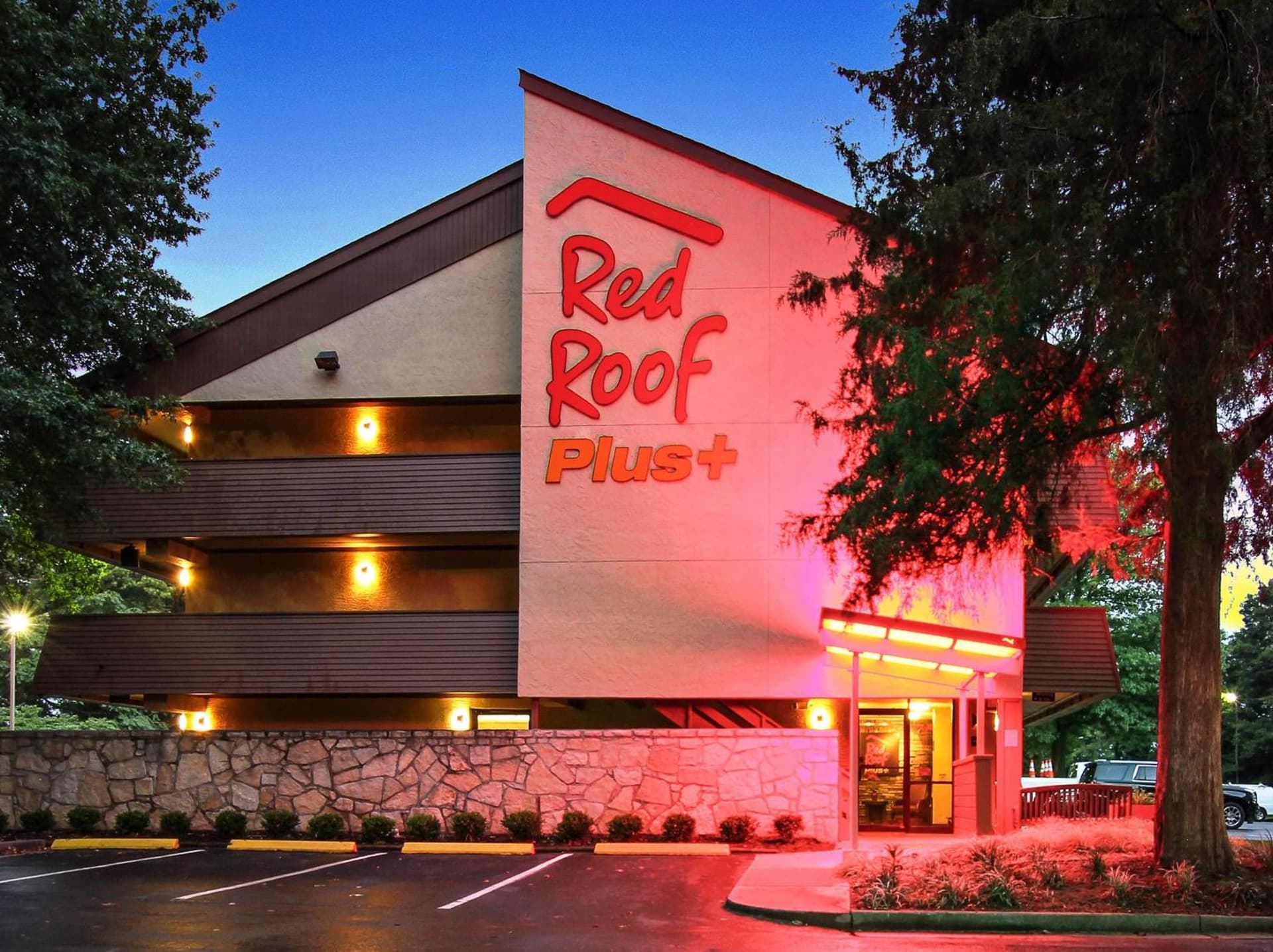Red Roof Inn PLUS+ Atlanta - Buckhead property views in Atlanta, GA — gallery photo 3