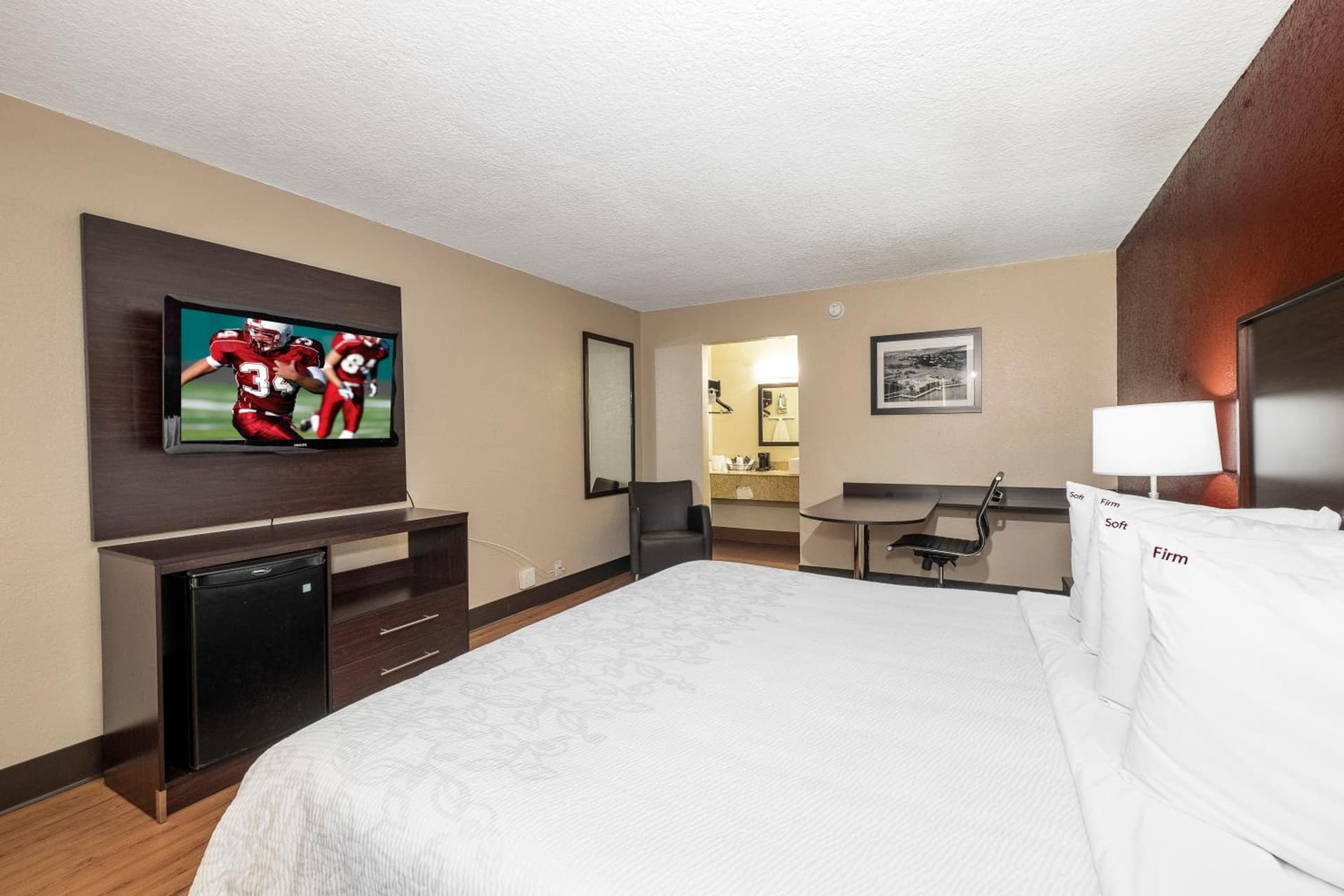 Red Roof Inn PLUS+ St. Augustine interior in St. Augustine, FL — gallery photo 2