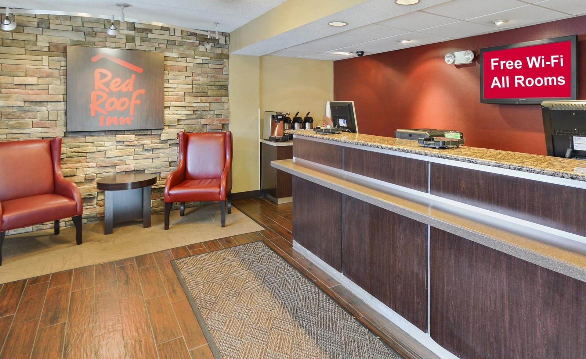 Red Roof Inn Toledo University property views in Toledo, OH — gallery photo 3