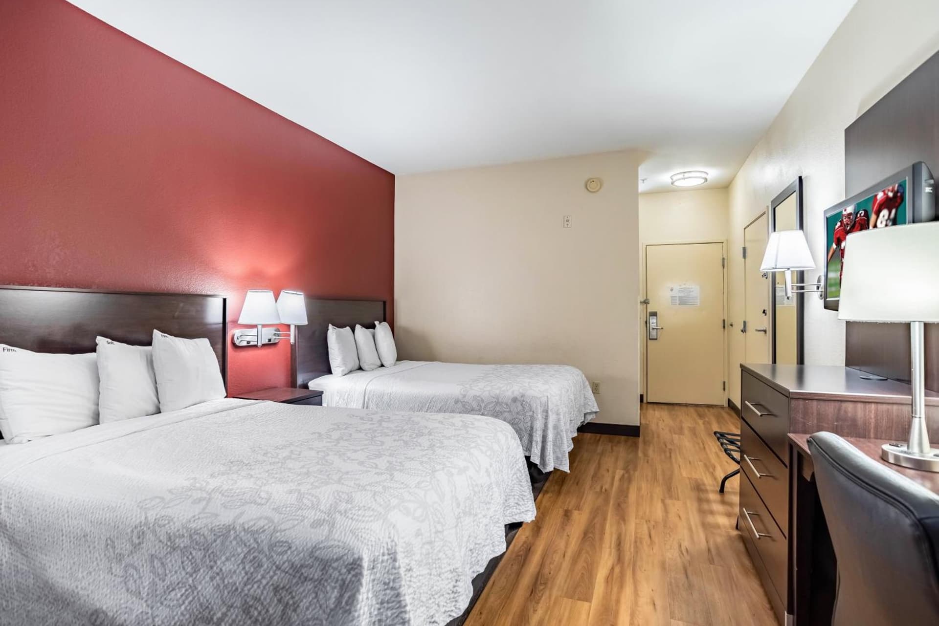 Red Roof Inn PLUS+ San Antonio Downtown - Riverwalk gallery photo in San Antonio, TX — image 29