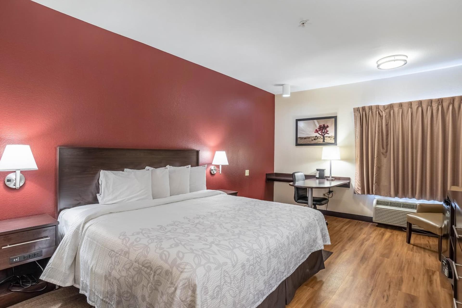 Red Roof Inn PLUS+ San Antonio Downtown - Riverwalk gallery photo in San Antonio, TX — image 22