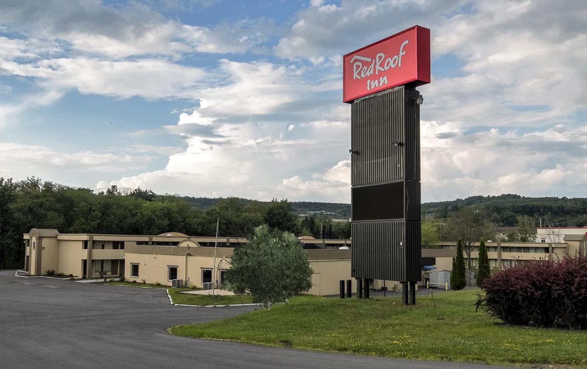 Red Roof Inn Clearfield featured exterior or lobby in Clearfield, PA — similar hotel