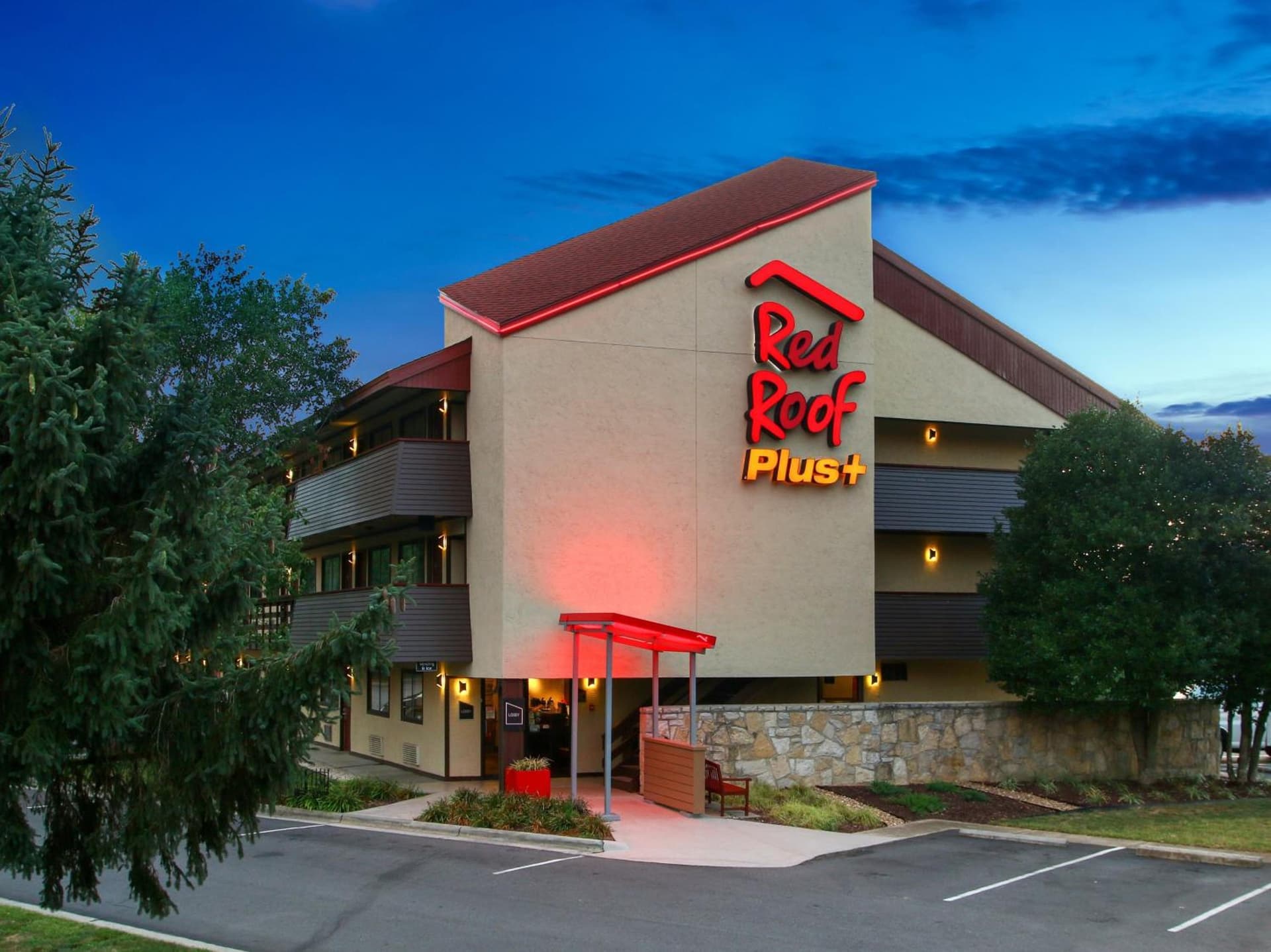 Red Roof Inn PLUS+ Statesville property views in Statesville, NC — gallery photo 3