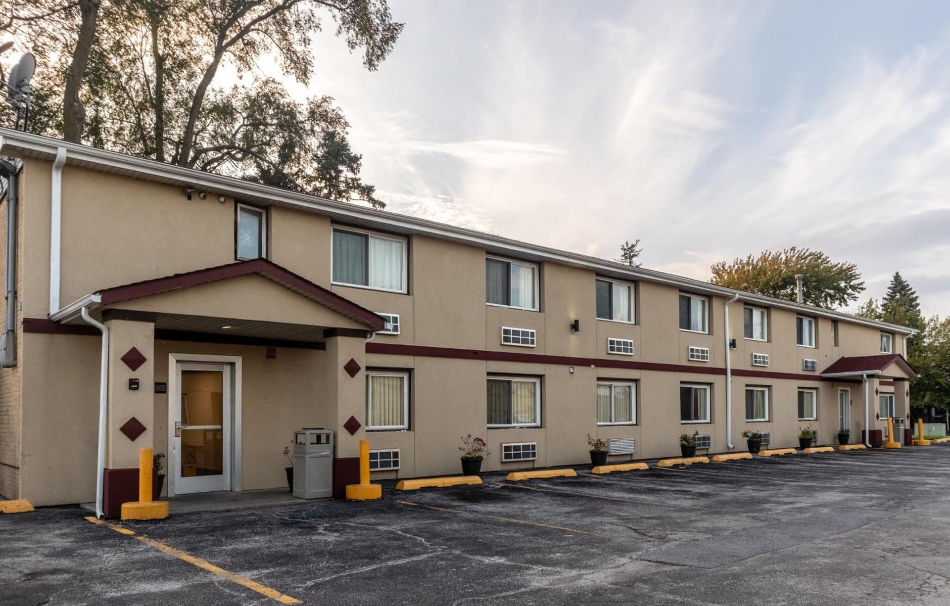 Red Roof Inn Chicago - Alsip property views in Chicago, IL — gallery photo 3