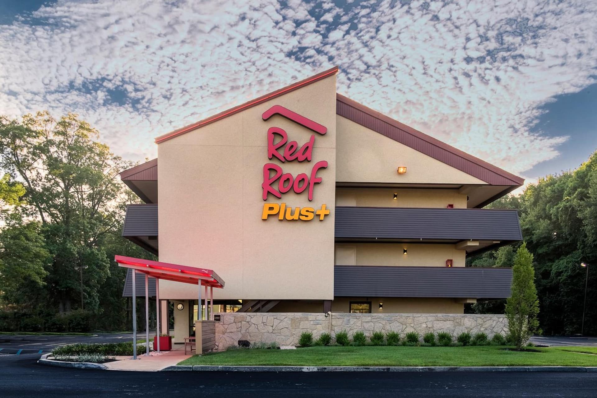 Red Roof Inn PLUS+ Wilmington - Newark featured exterior or lobby in Christiana, PA — similar hotel