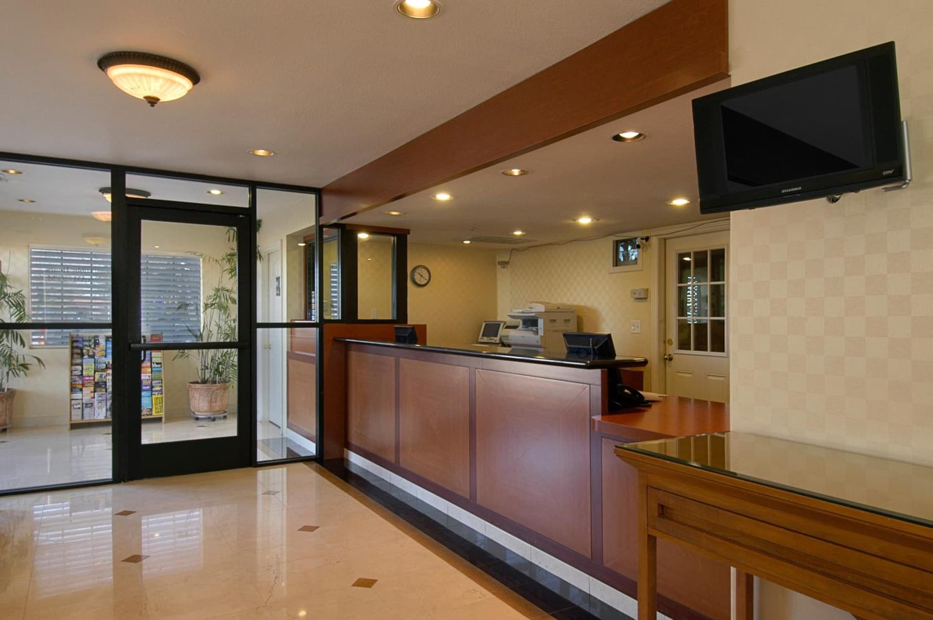 MainStay Suites Victorville - Hesperia interior in Victorville, CA — gallery photo 2