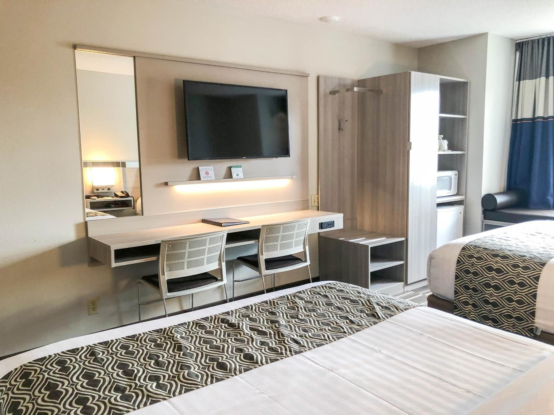 Microtel Inn & Suites by Wyndham Eagan/St Paul interior in Eagan, MN — gallery photo 2
