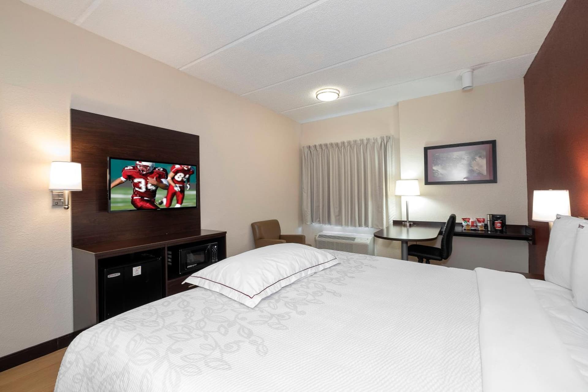 Red Roof Inn PLUS+ Jacksonville – Southpoint gallery photo in Jacksonville, FL — image 38
