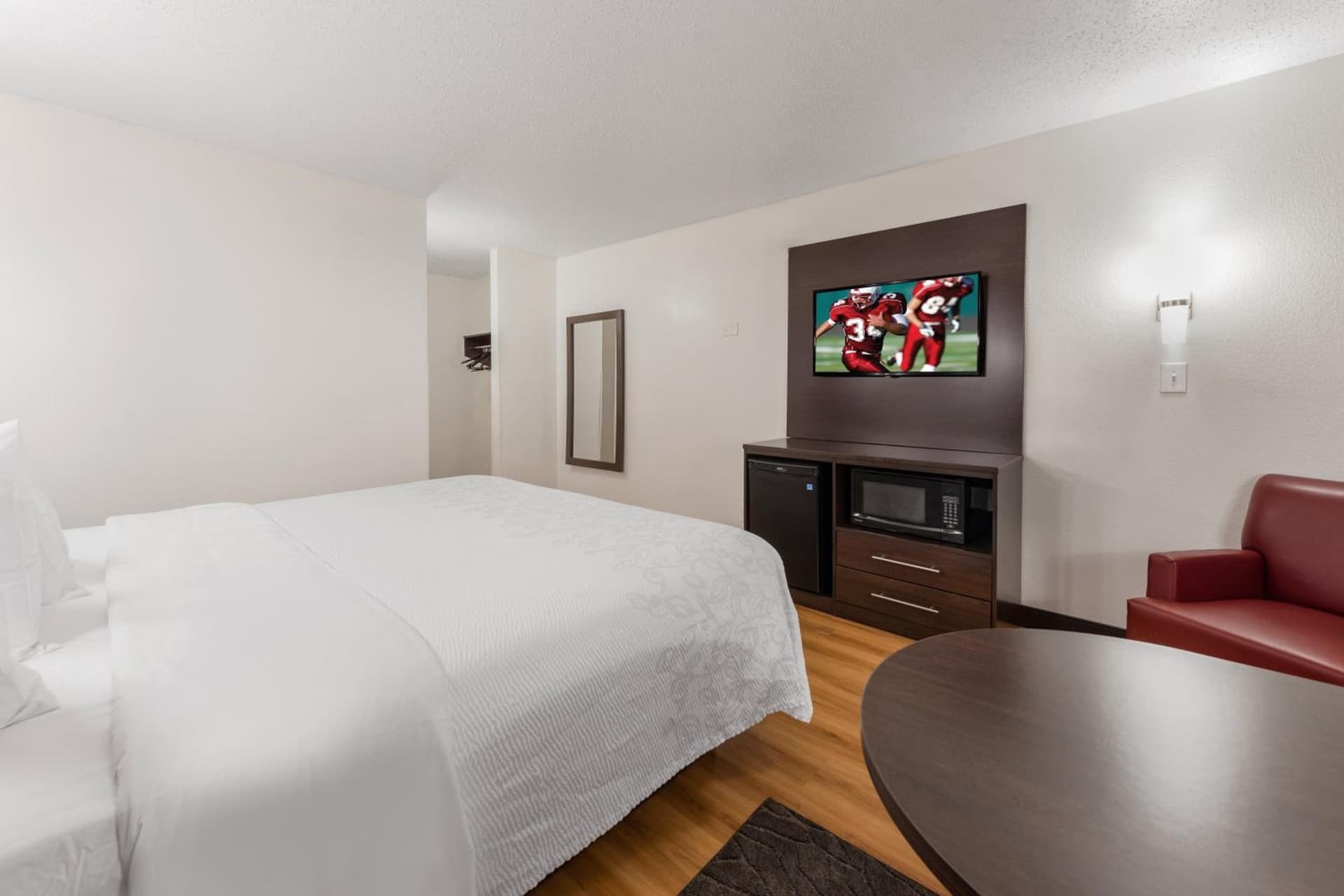 Red Roof Inn PLUS+ Columbus - Worthington gallery photo in Columbus, OH — image 17