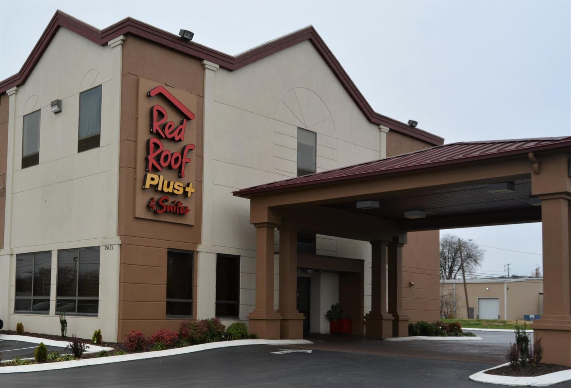 Red Roof Inn PLUS+ & Suites Chattanooga - Downtown featured exterior or lobby in Chattanooga, TN — similar hotel