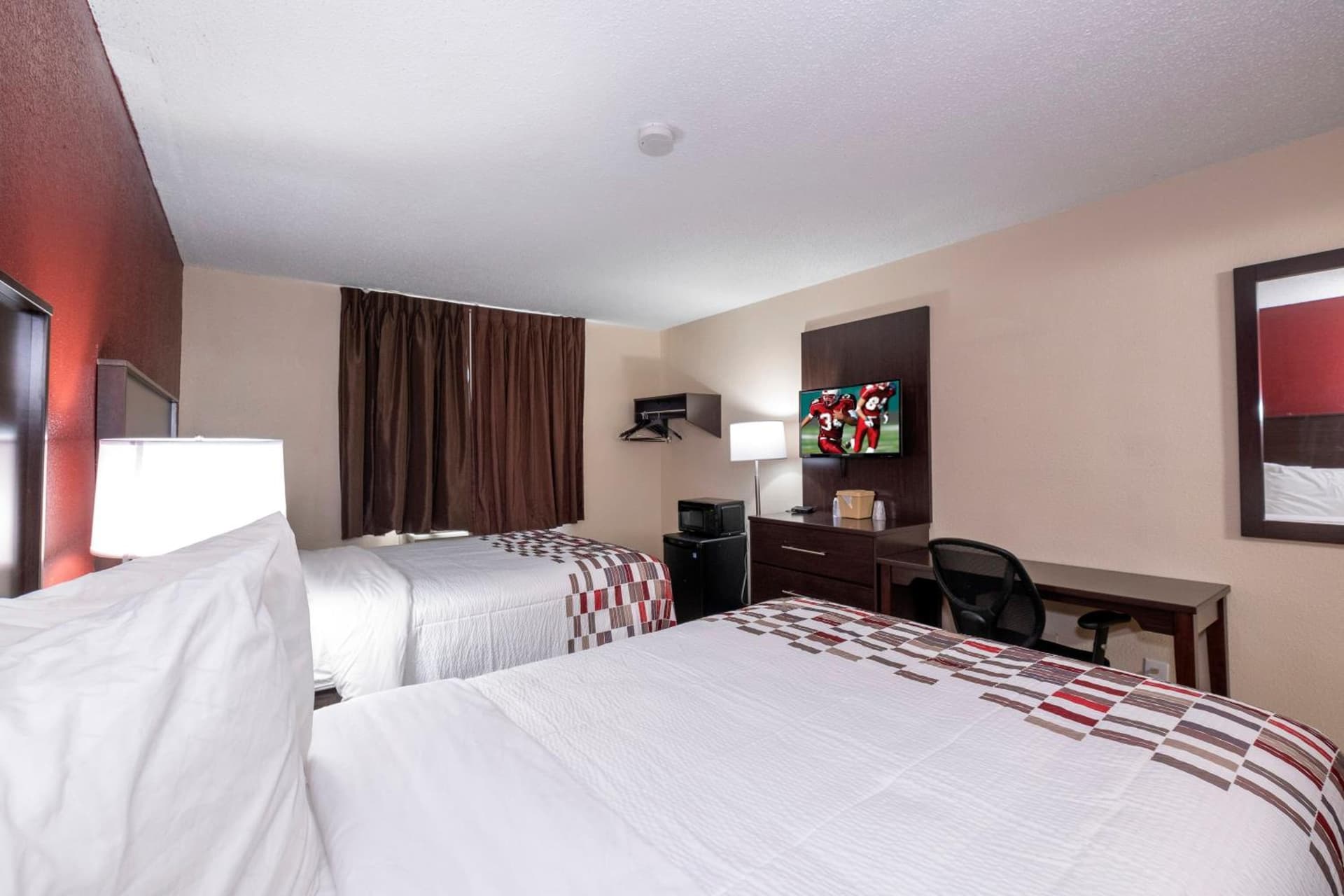Red Roof Inn Norfolk - Portsmouth gallery photo in Portsmouth, VA — image 8