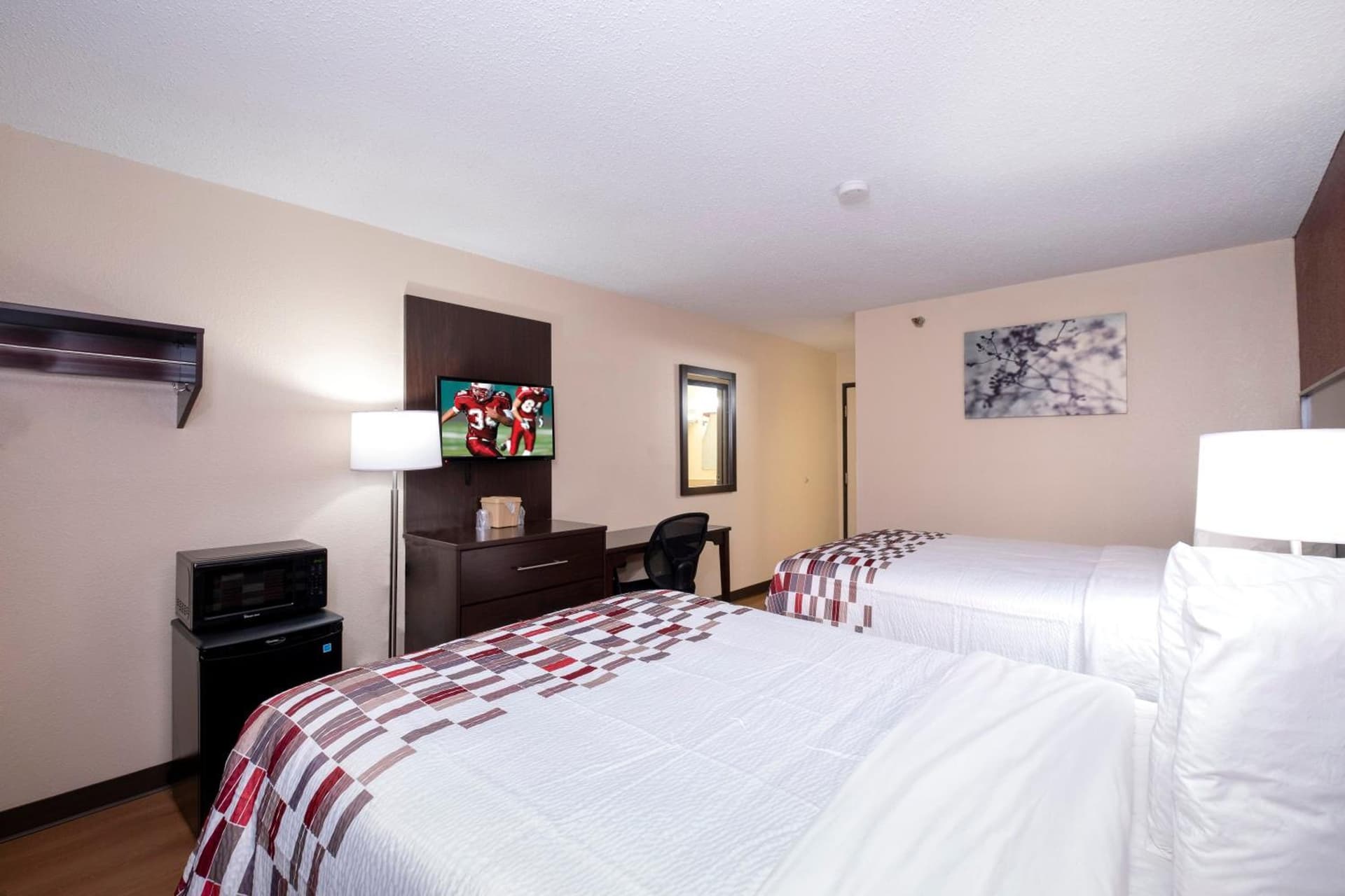 Red Roof Inn Norfolk - Portsmouth gallery photo in Portsmouth, VA — image 5