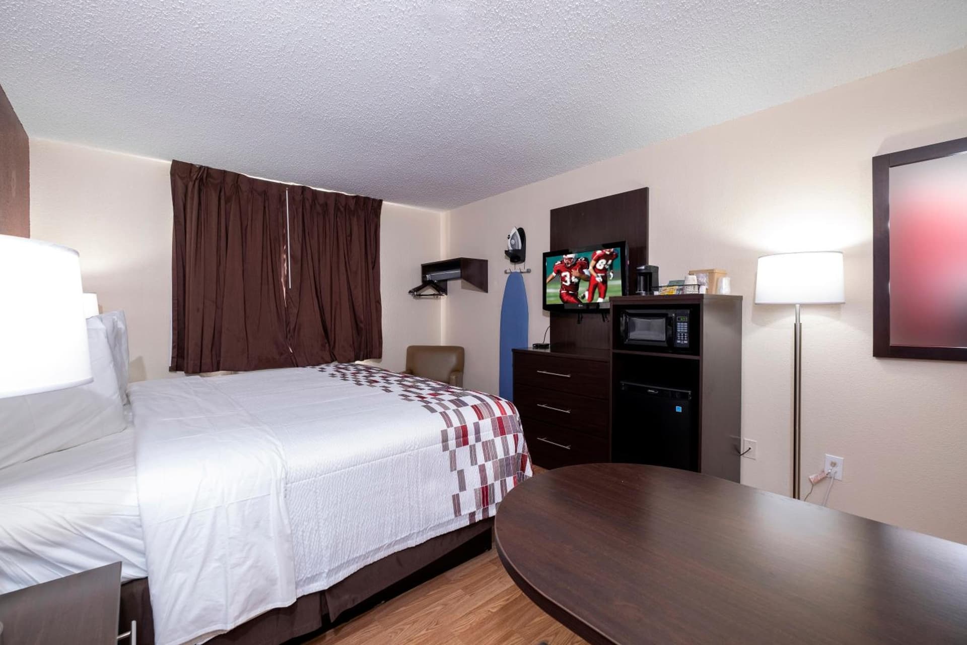 Red Roof Inn Norfolk - Portsmouth gallery photo in Portsmouth, VA — image 14