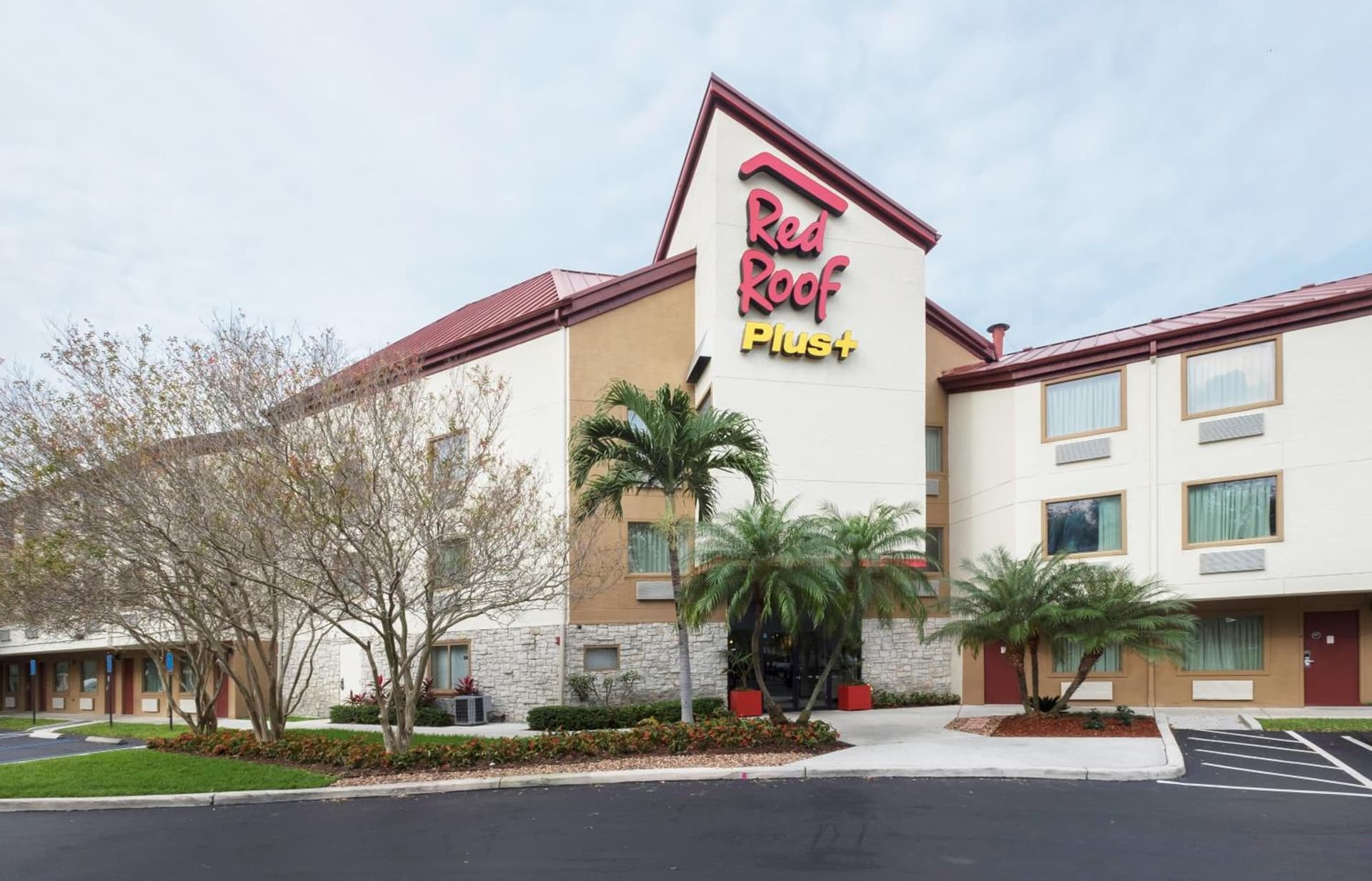 Red Roof Inn PLUS+ West Palm Beach — hotel in West Palm Beach, Florida