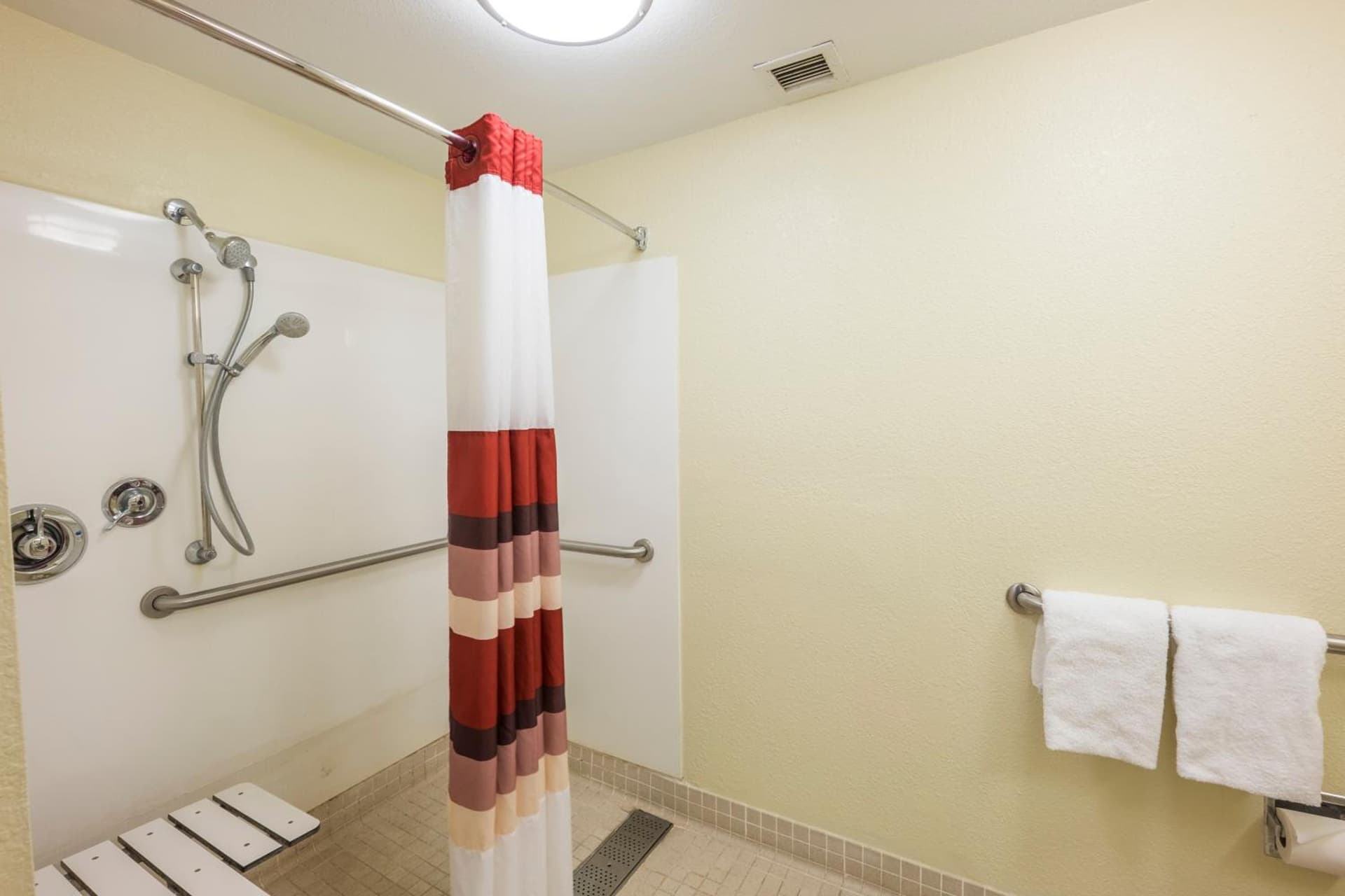 Red Roof Inn PLUS+ West Palm Beach gallery photo in West Palm Beach, FL — image 9