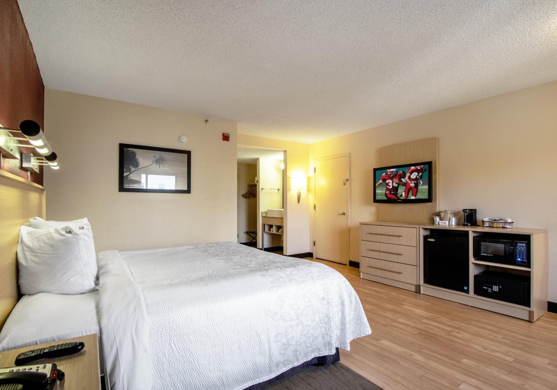 Red Roof Inn PLUS+ West Palm Beach gallery photo in West Palm Beach, FL — image 21
