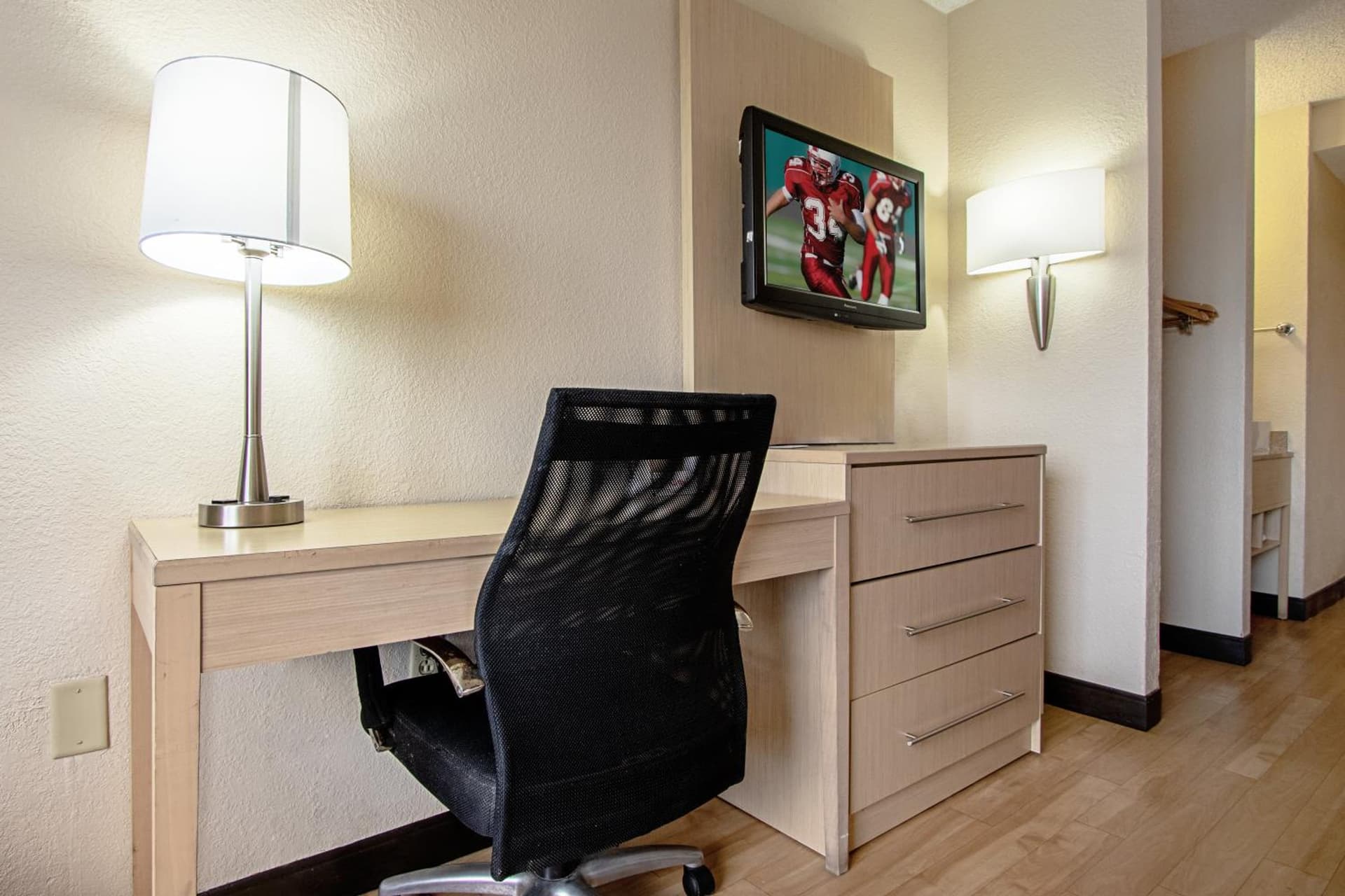 Red Roof Inn PLUS+ West Palm Beach gallery photo in West Palm Beach, FL — image 24
