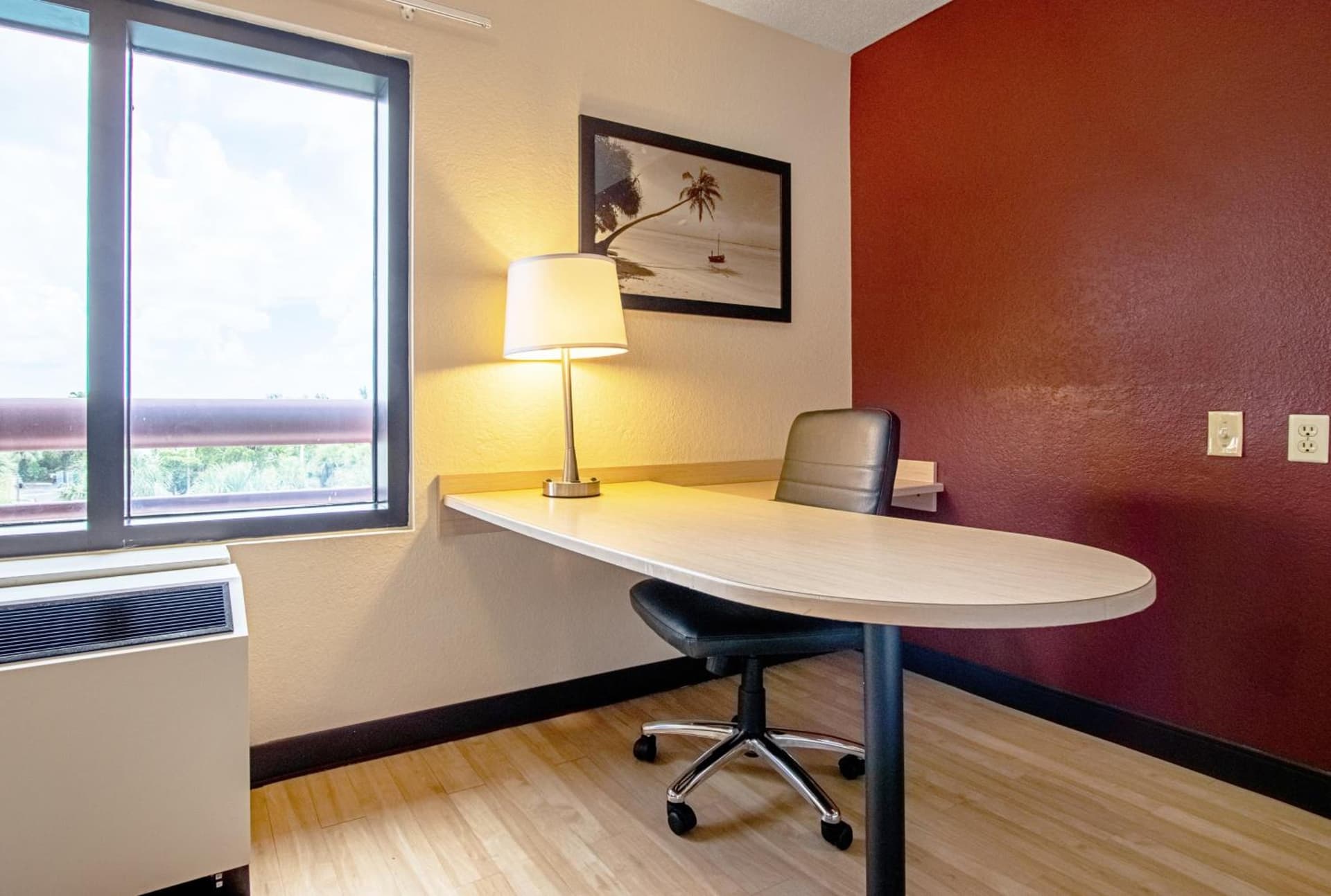 Red Roof Inn PLUS+ West Palm Beach property views in West Palm Beach, FL — gallery photo 3