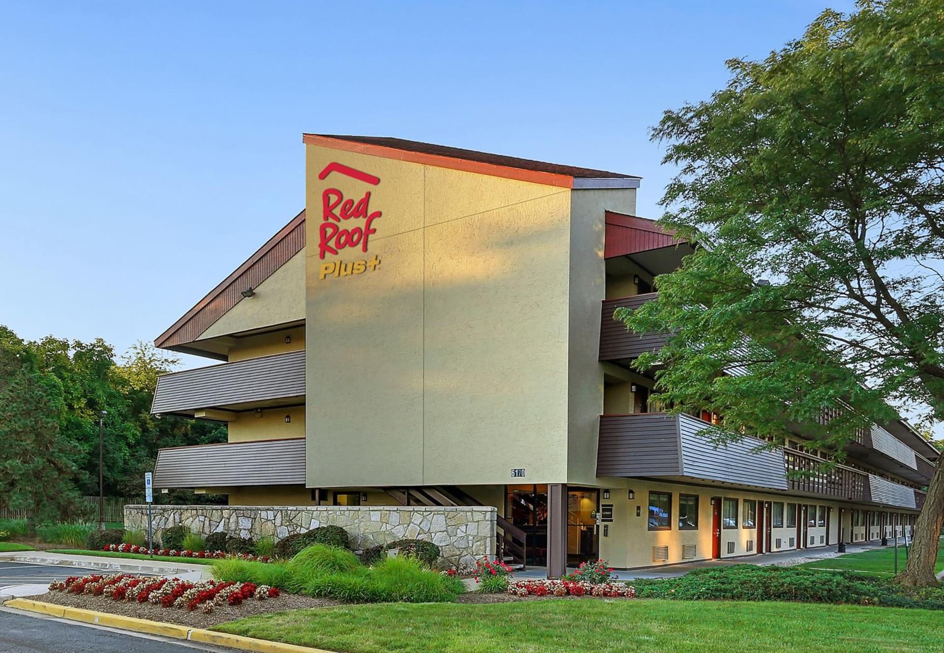 Red Roof Inn PLUS Washington DC - Oxon Hill featured exterior or lobby in Oxon Hill, MD — similar hotel