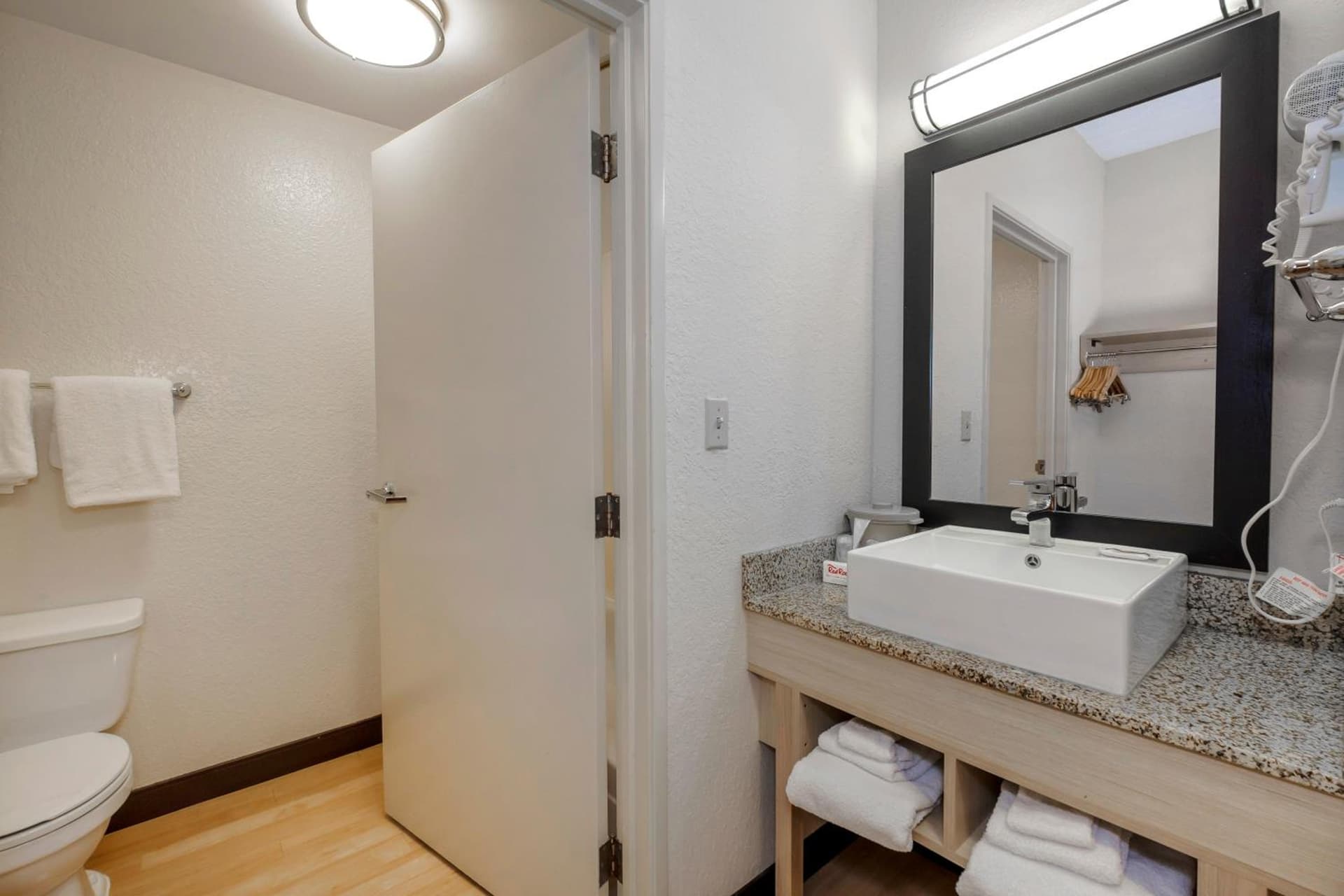 Red Roof Inn PLUS + Gainesville gallery photo in Gainesville, FL — image 39