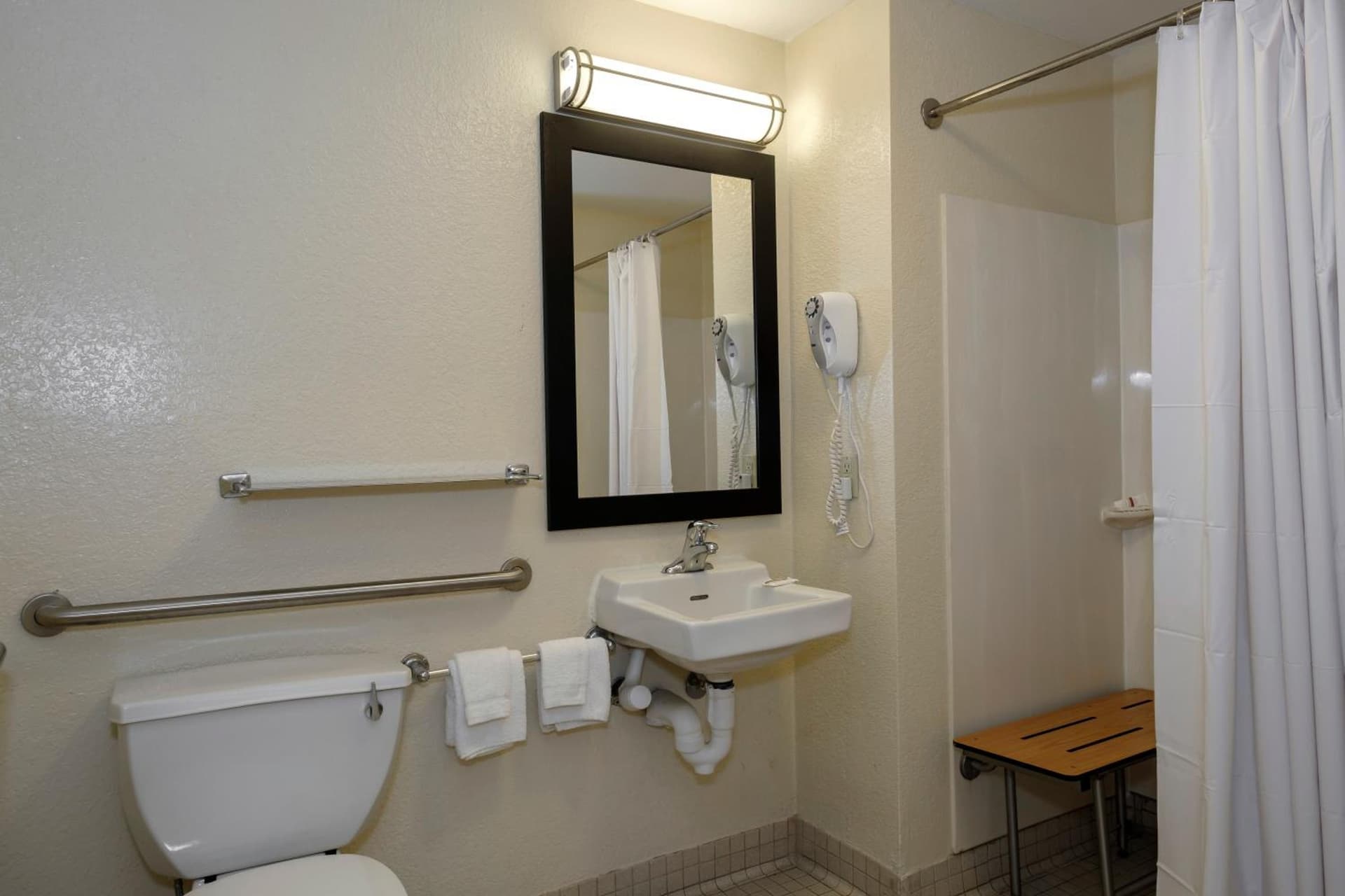 Red Roof Inn PLUS + Gainesville gallery photo in Gainesville, FL — image 22