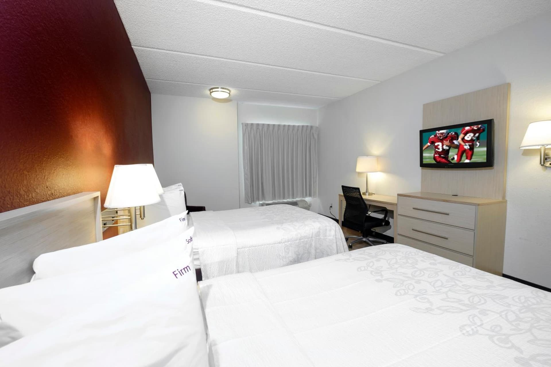 Red Roof Inn PLUS + Gainesville gallery photo in Gainesville, FL — image 5