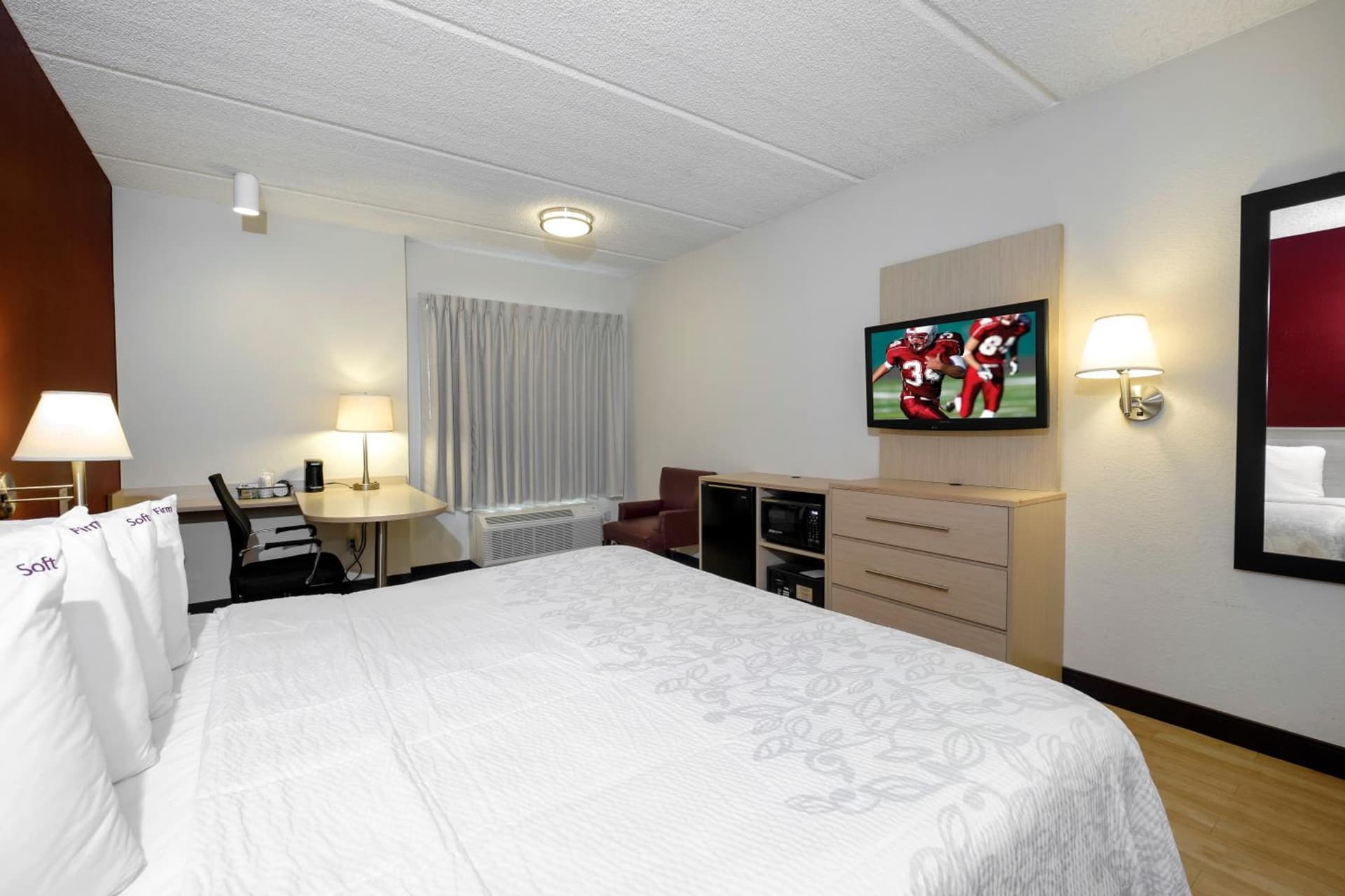 Red Roof Inn PLUS + Gainesville gallery photo in Gainesville, FL — image 36
