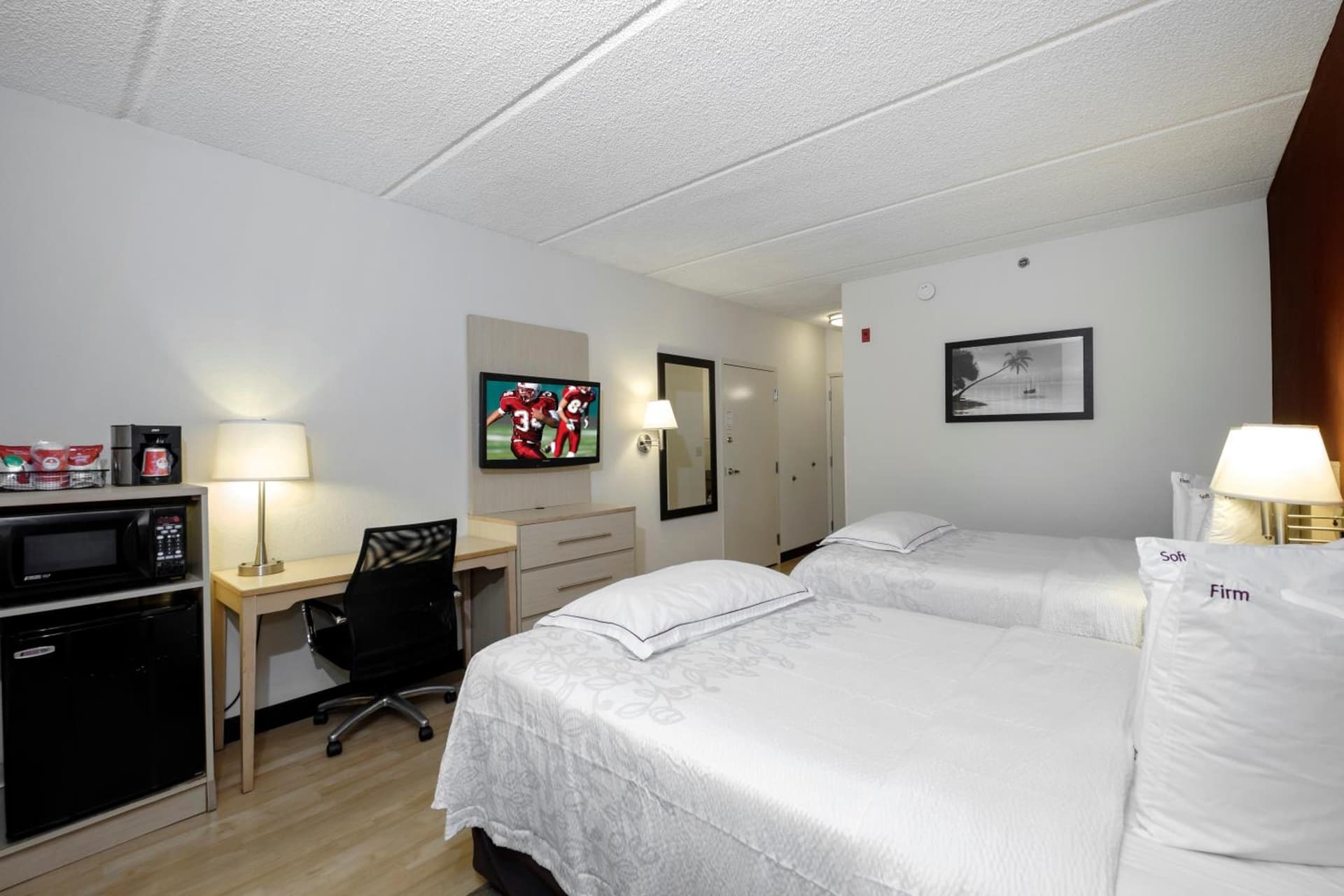 Red Roof Inn PLUS + Gainesville gallery photo in Gainesville, FL — image 44