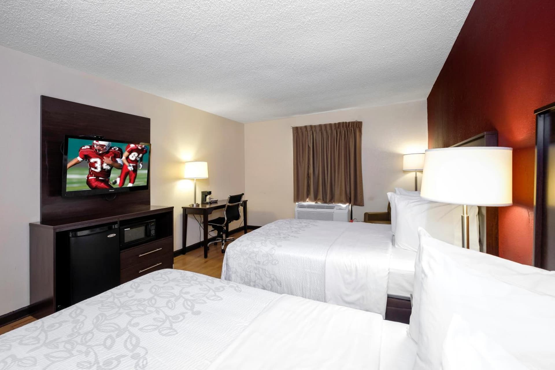 Red Roof Inn PLUS+ & Suites Opelika gallery photo in Opelika, AL — image 36