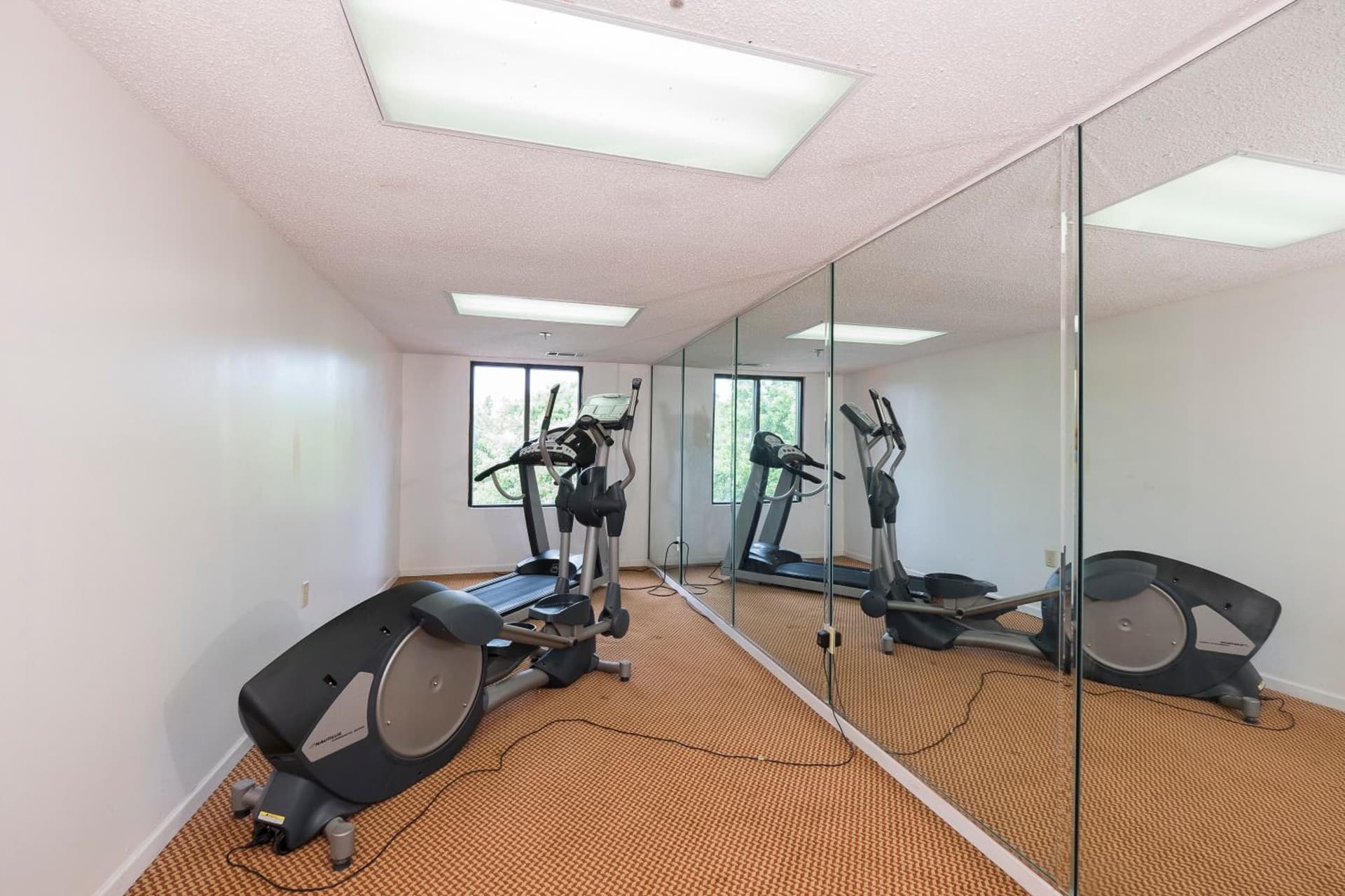 Red Roof Inn PLUS+ & Suites Opelika gallery photo in Opelika, AL — image 44