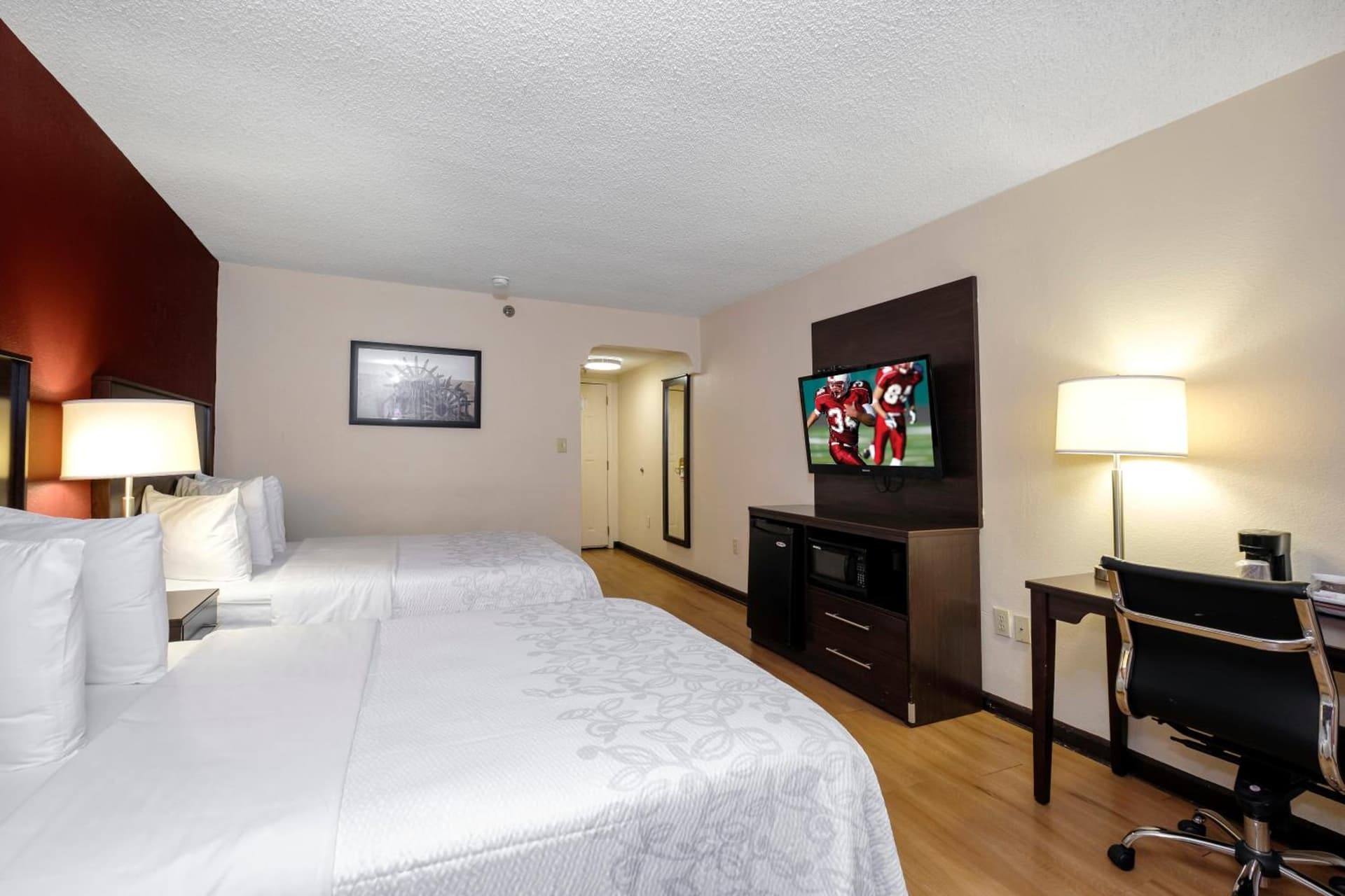 Red Roof Inn PLUS+ & Suites Opelika gallery photo in Opelika, AL — image 14
