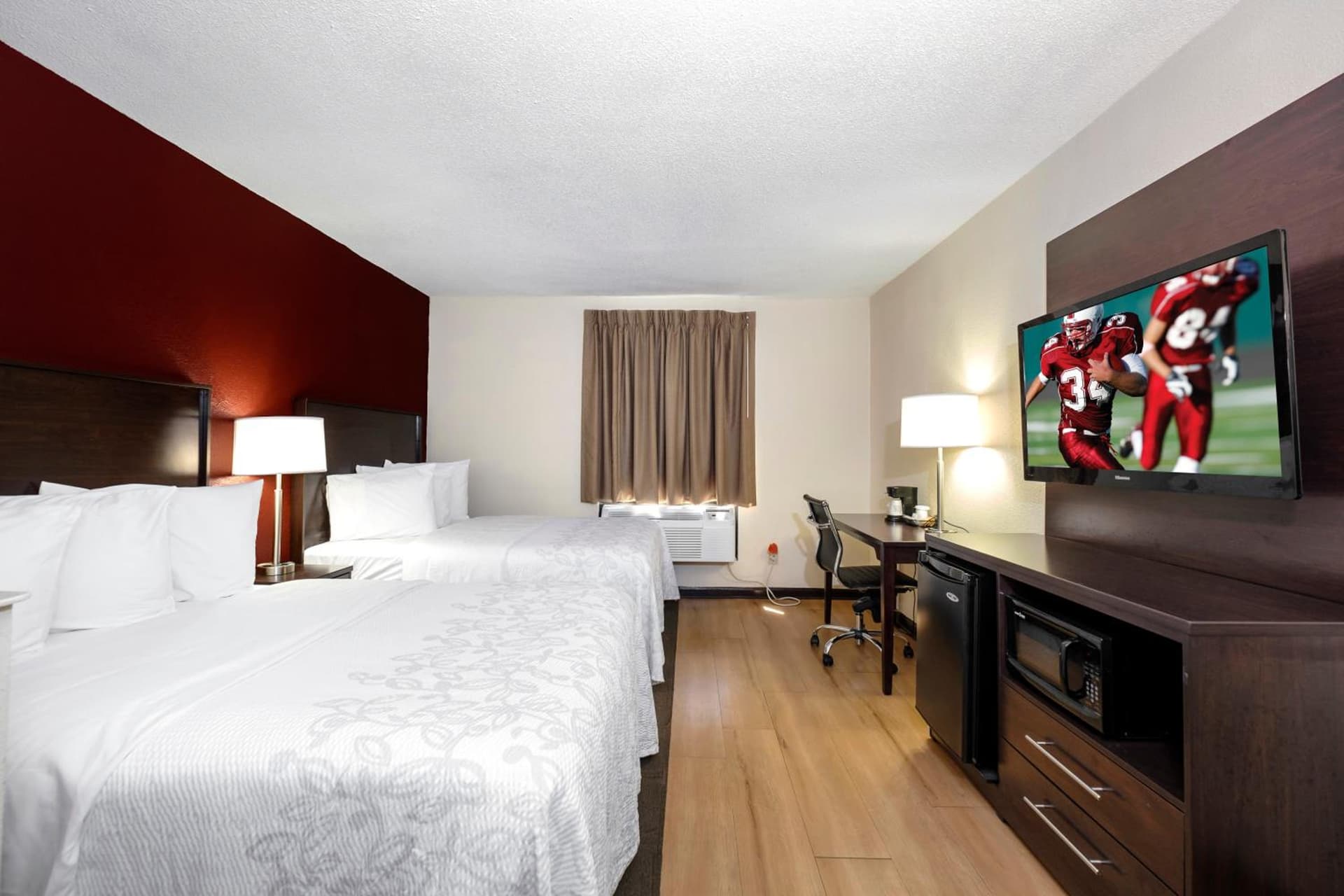 Red Roof Inn PLUS+ & Suites Opelika gallery photo in Opelika, AL — image 38