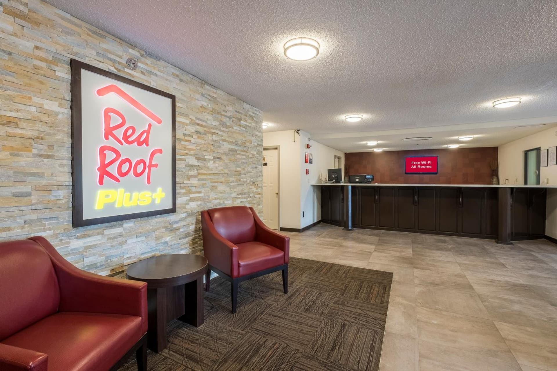 Red Roof Inn PLUS+ & Suites Opelika gallery photo in Opelika, AL — image 8