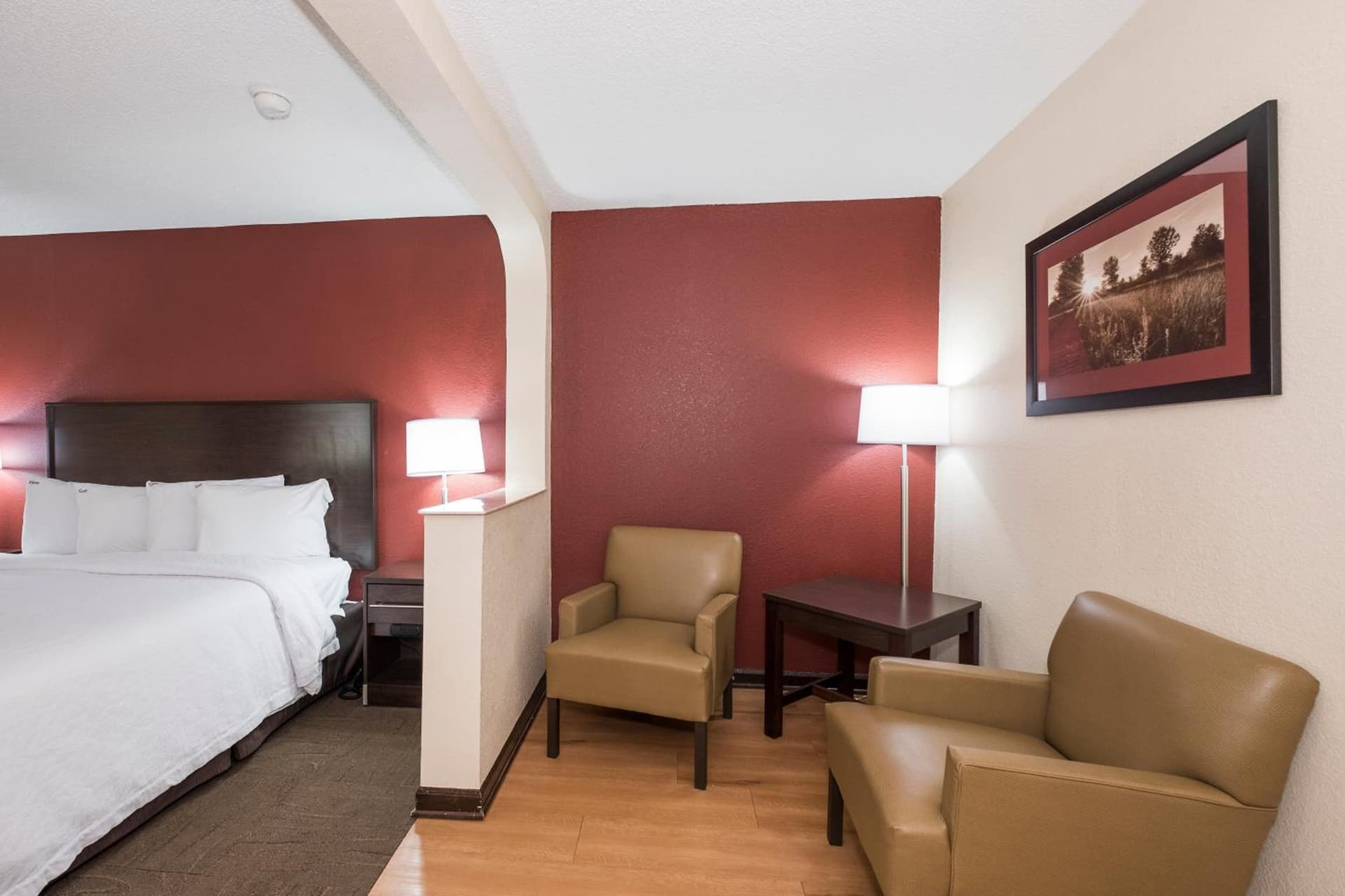 Red Roof Inn PLUS+ & Suites Opelika gallery photo in Opelika, AL — image 52