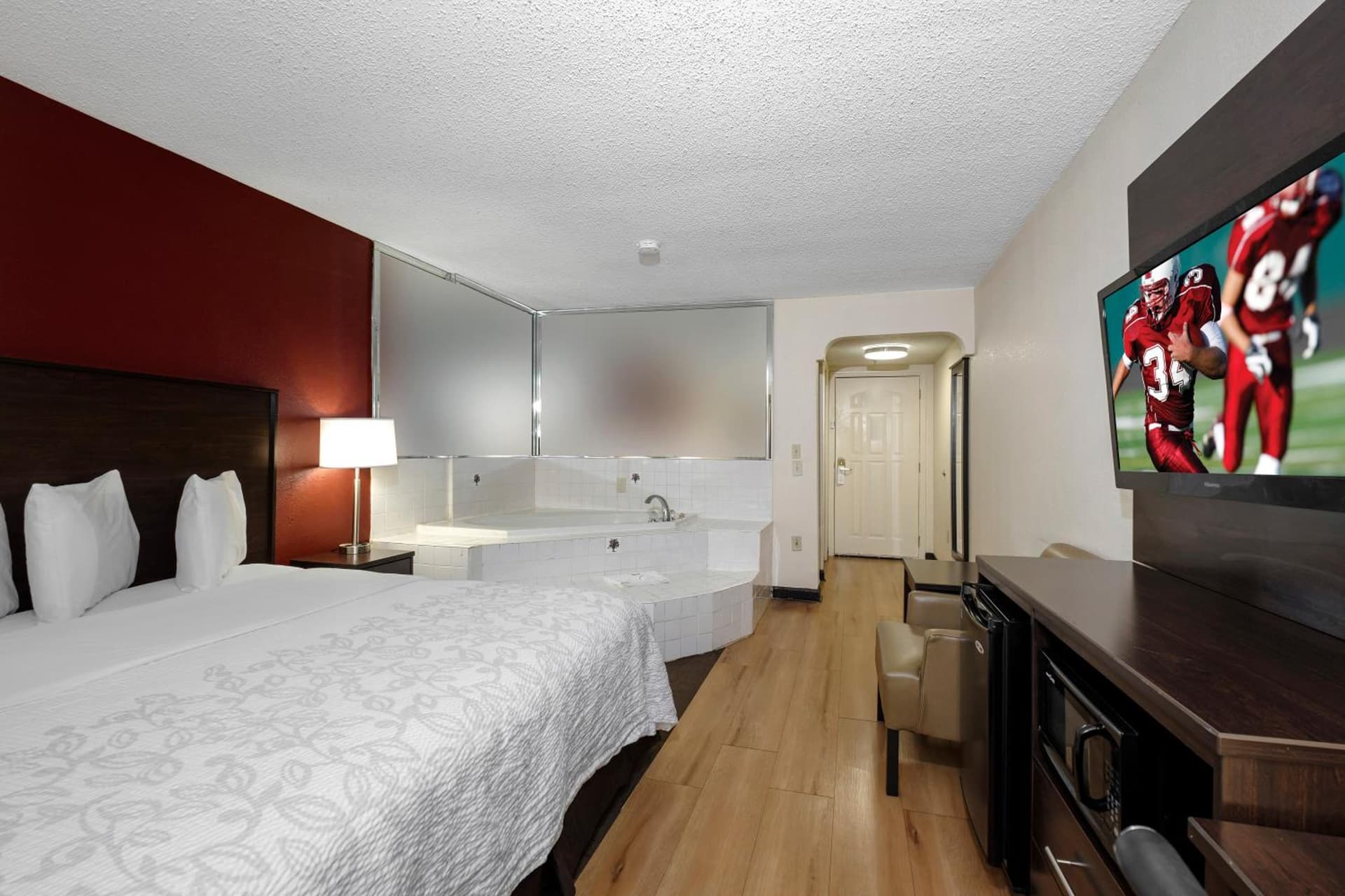 Red Roof Inn PLUS+ & Suites Opelika gallery photo in Opelika, AL — image 32