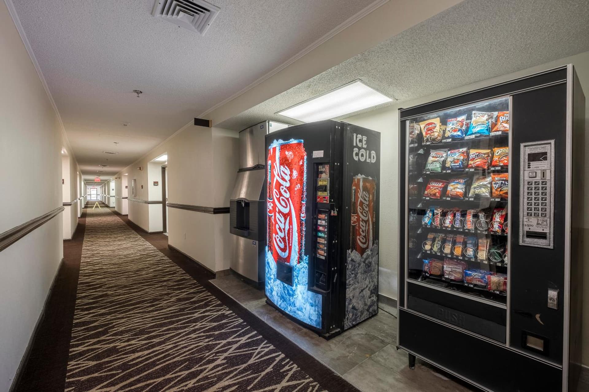 Red Roof Inn PLUS+ & Suites Opelika gallery photo in Opelika, AL — image 18