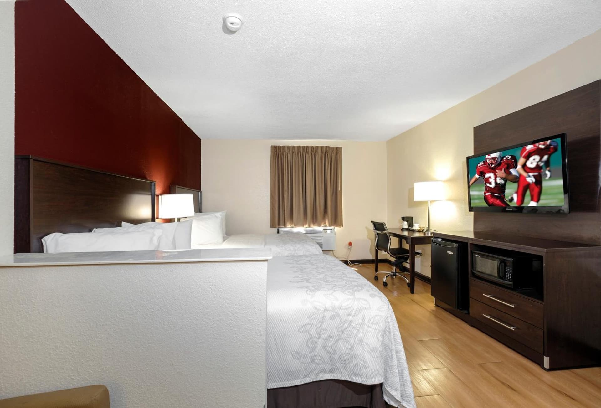 Red Roof Inn PLUS+ & Suites Opelika gallery photo in Opelika, AL — image 31