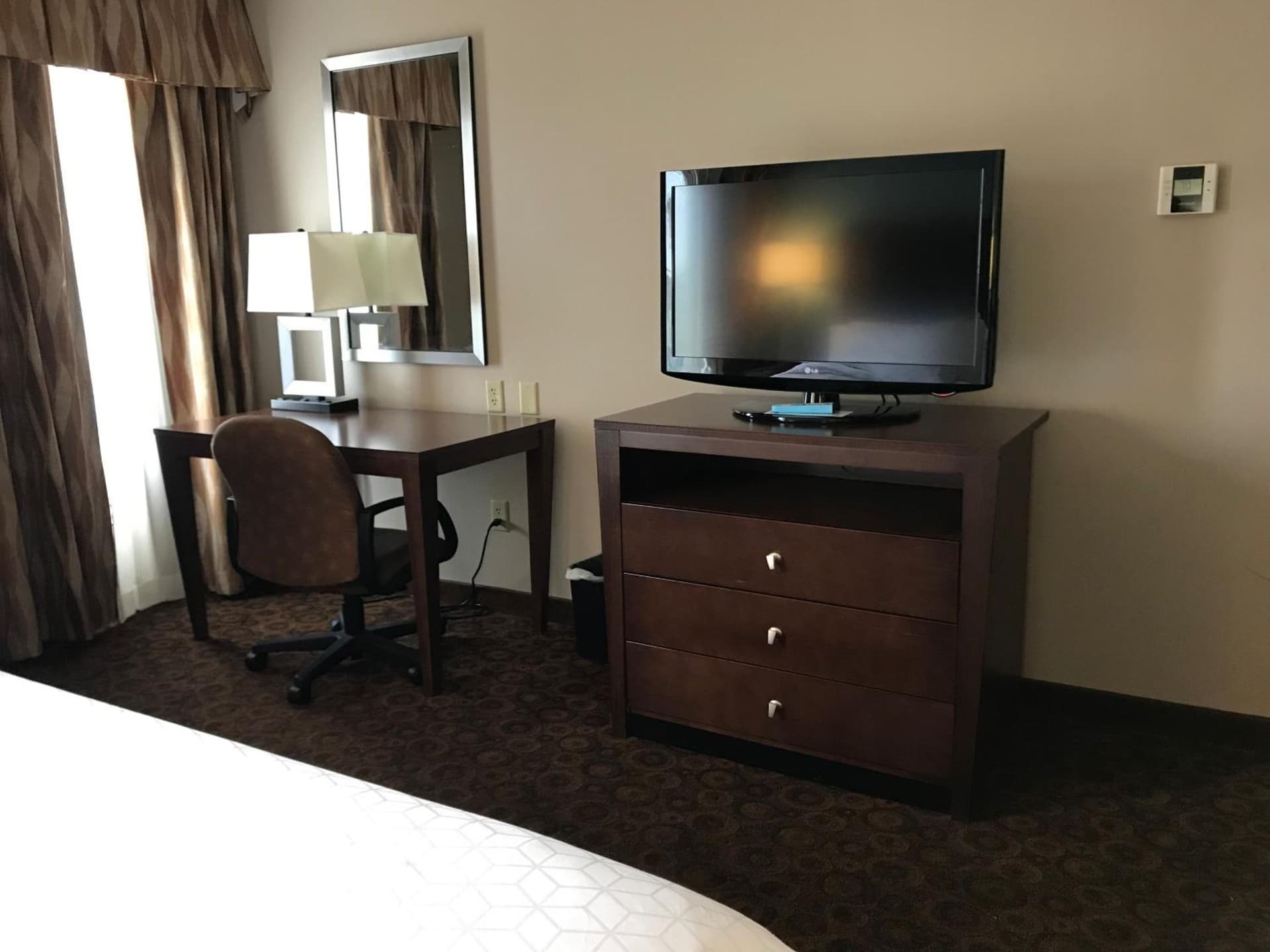 Holiday Inn Express and Suites St. Cloud by IHG gallery photo in Saint Cloud, MN — image 75