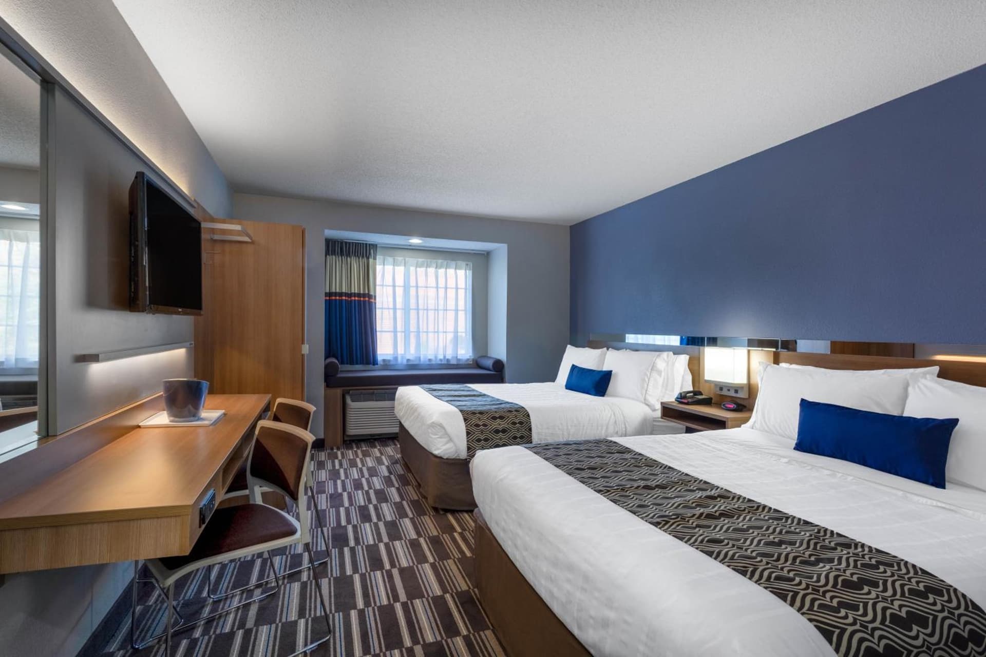Microtel Inn & Suites by Wyndham Burlington gallery photo in Burlington, NC — image 8