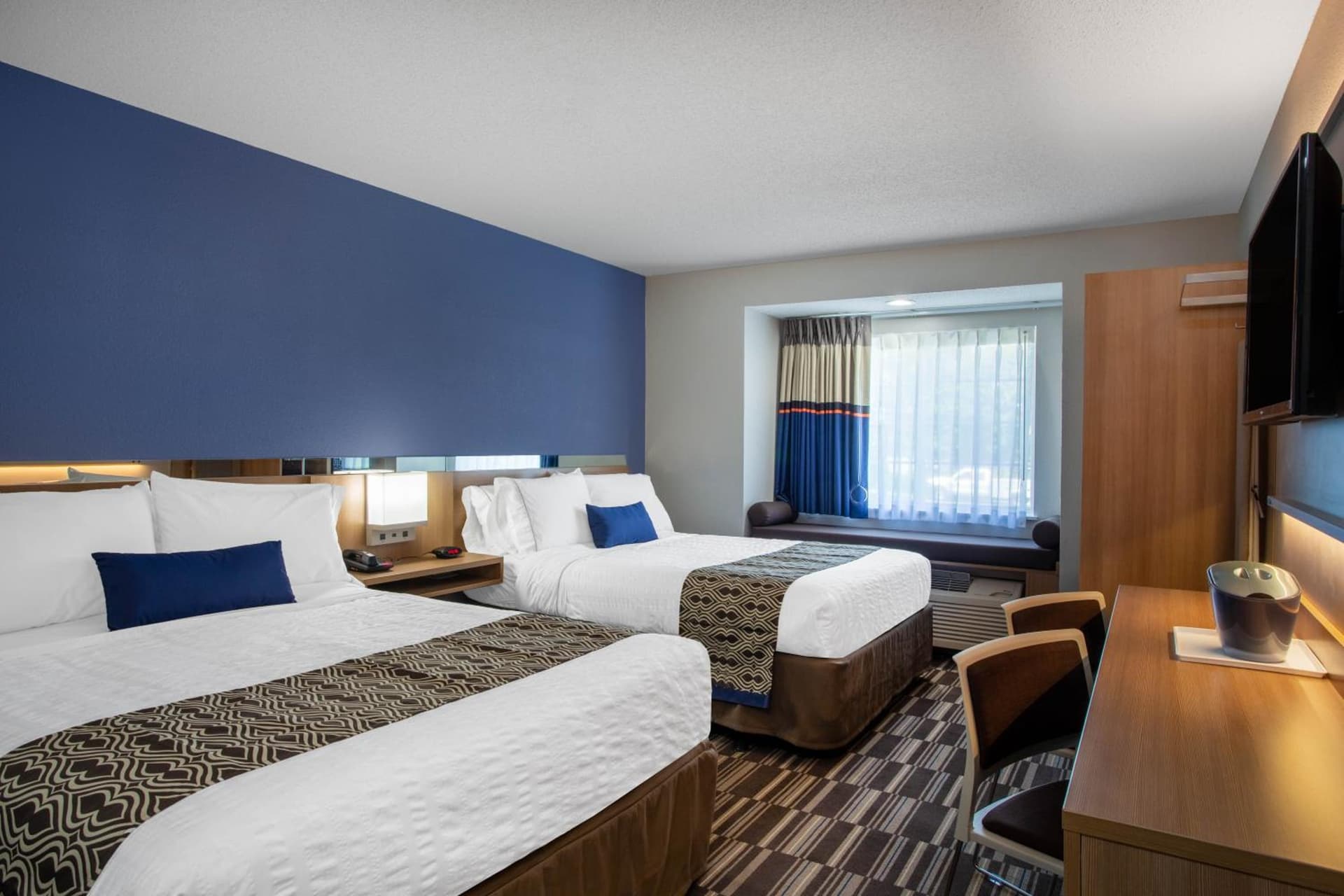 Microtel Inn & Suites by Wyndham Burlington interior in Burlington, NC — gallery photo 2