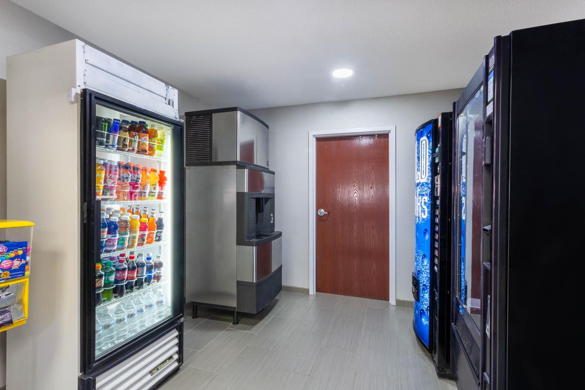 Microtel Inn & Suites by Wyndham Burlington gallery photo in Burlington, NC — image 7