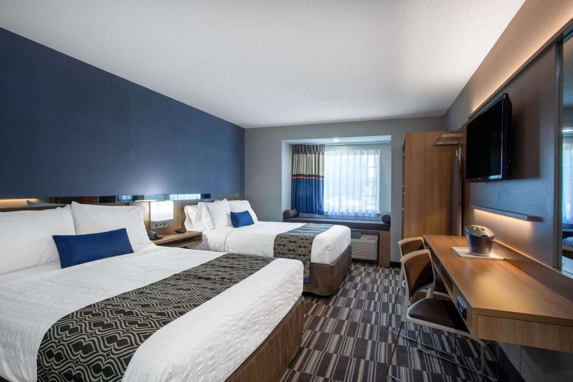 Microtel Inn & Suites by Wyndham Burlington gallery photo in Burlington, NC — image 12