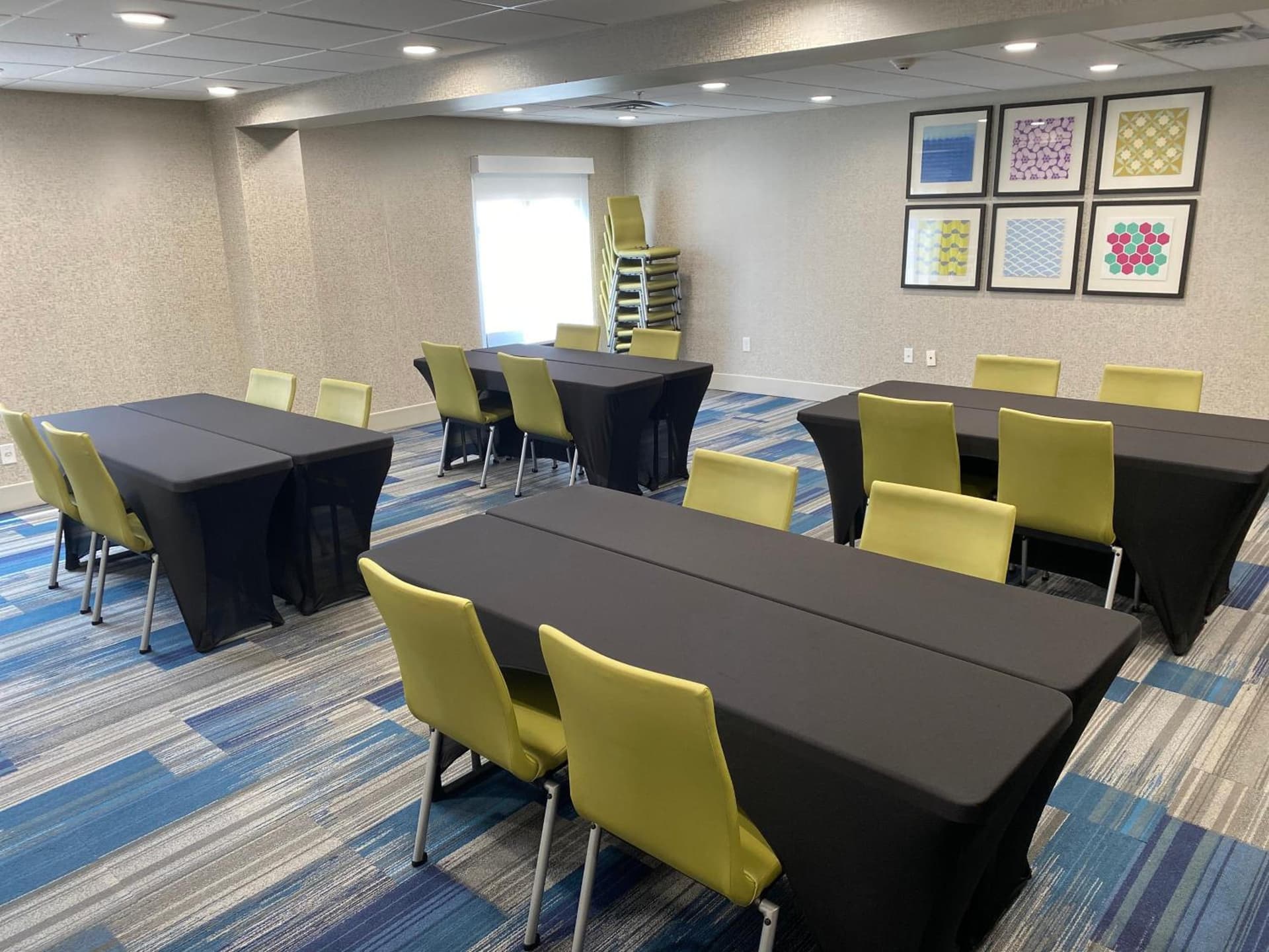 Holiday Inn Express Atlanta-Stone Mountain by IHG gallery photo in Stone Mountain, GA — image 12