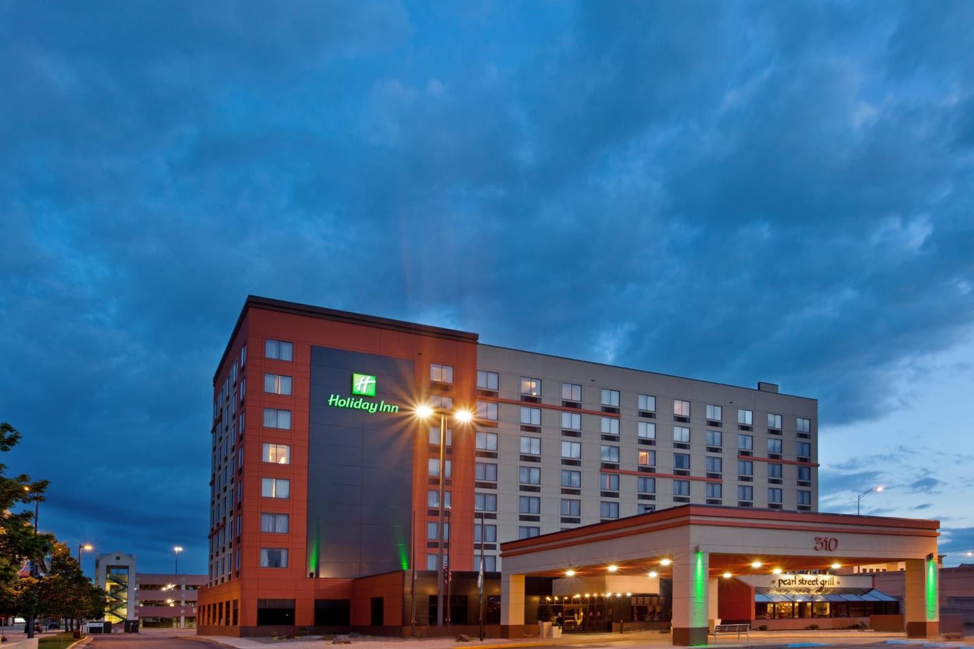 Holiday Inn Grand Rapids Downtown by IHG gallery photo in Grand Rapids, MI — image 89
