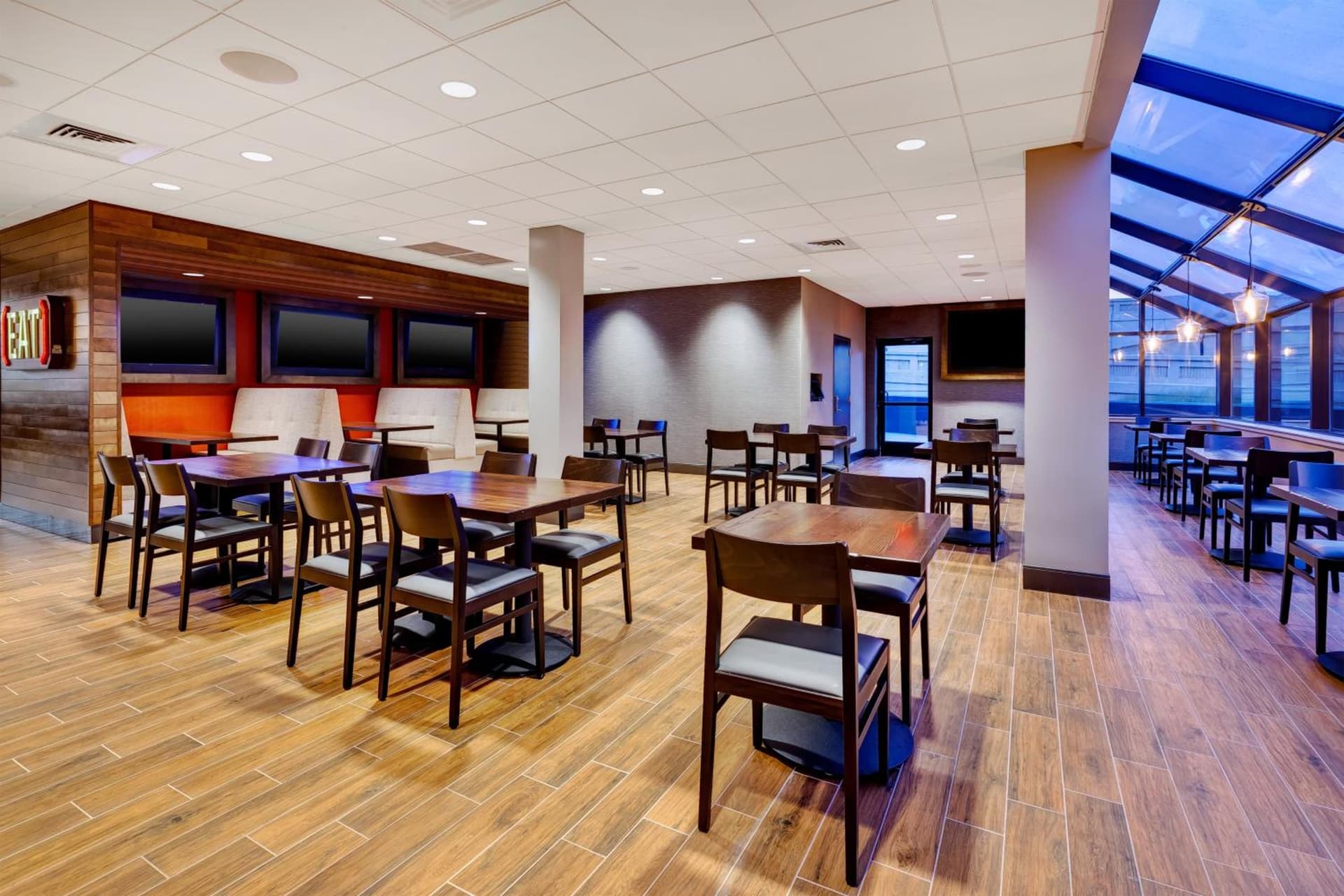 Holiday Inn Grand Rapids Downtown by IHG gallery photo in Grand Rapids, MI — image 70