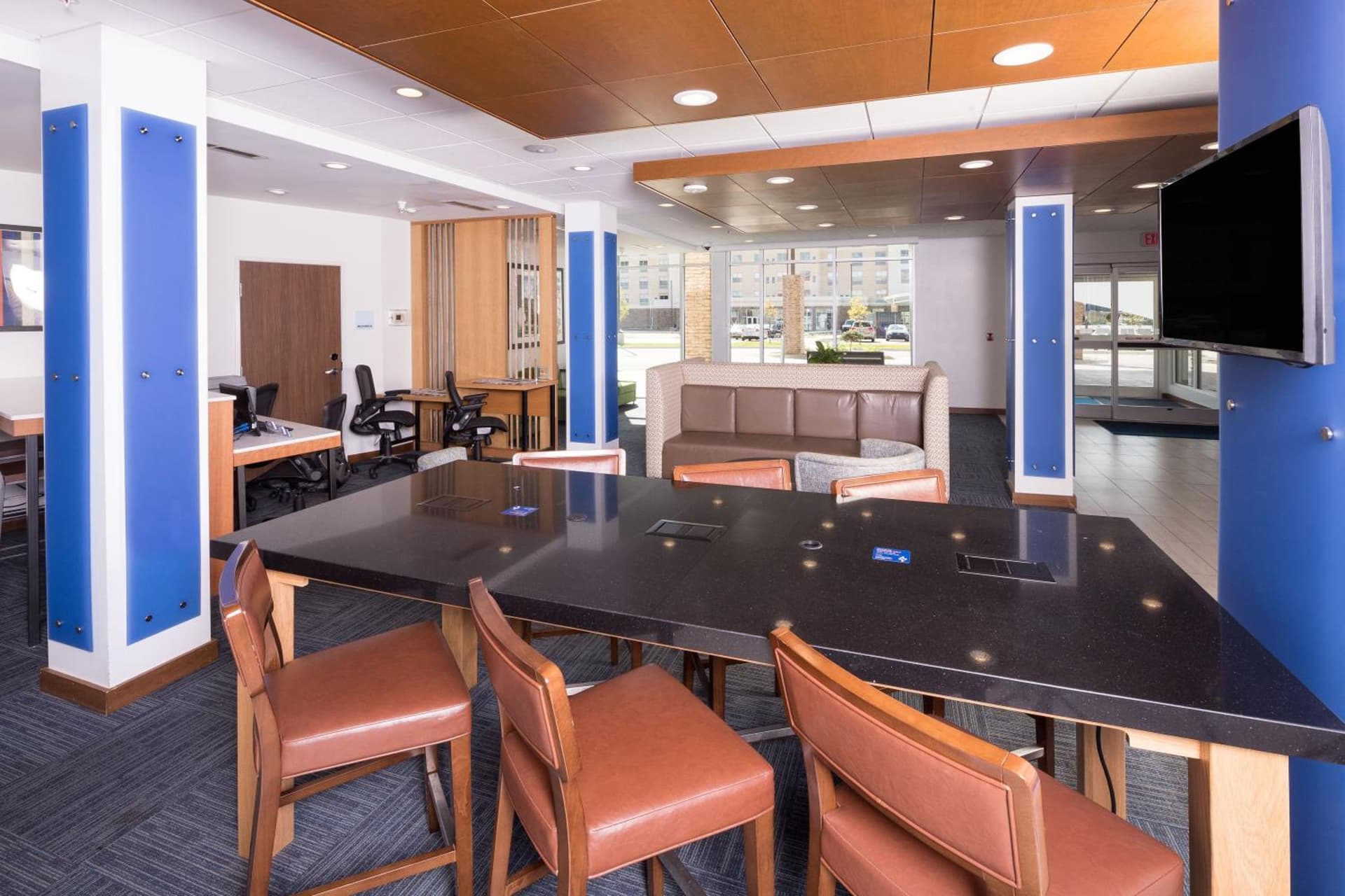 Holiday Inn Express & Suites - Kalamazoo West by IHG gallery photo in Kalamazoo, MI — image 17