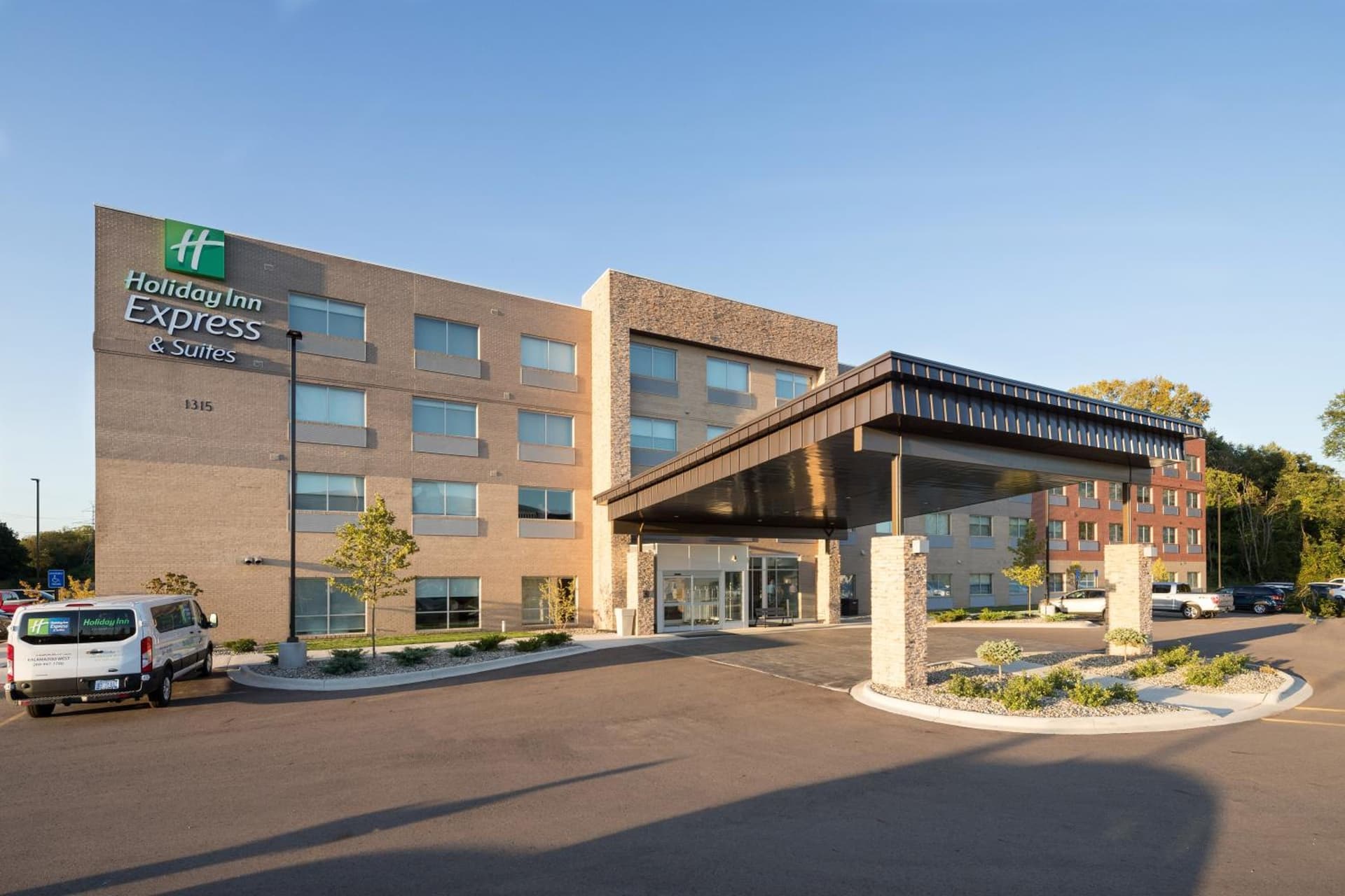 Holiday Inn Express & Suites - Kalamazoo West by IHG interior in Kalamazoo, MI — gallery photo 2