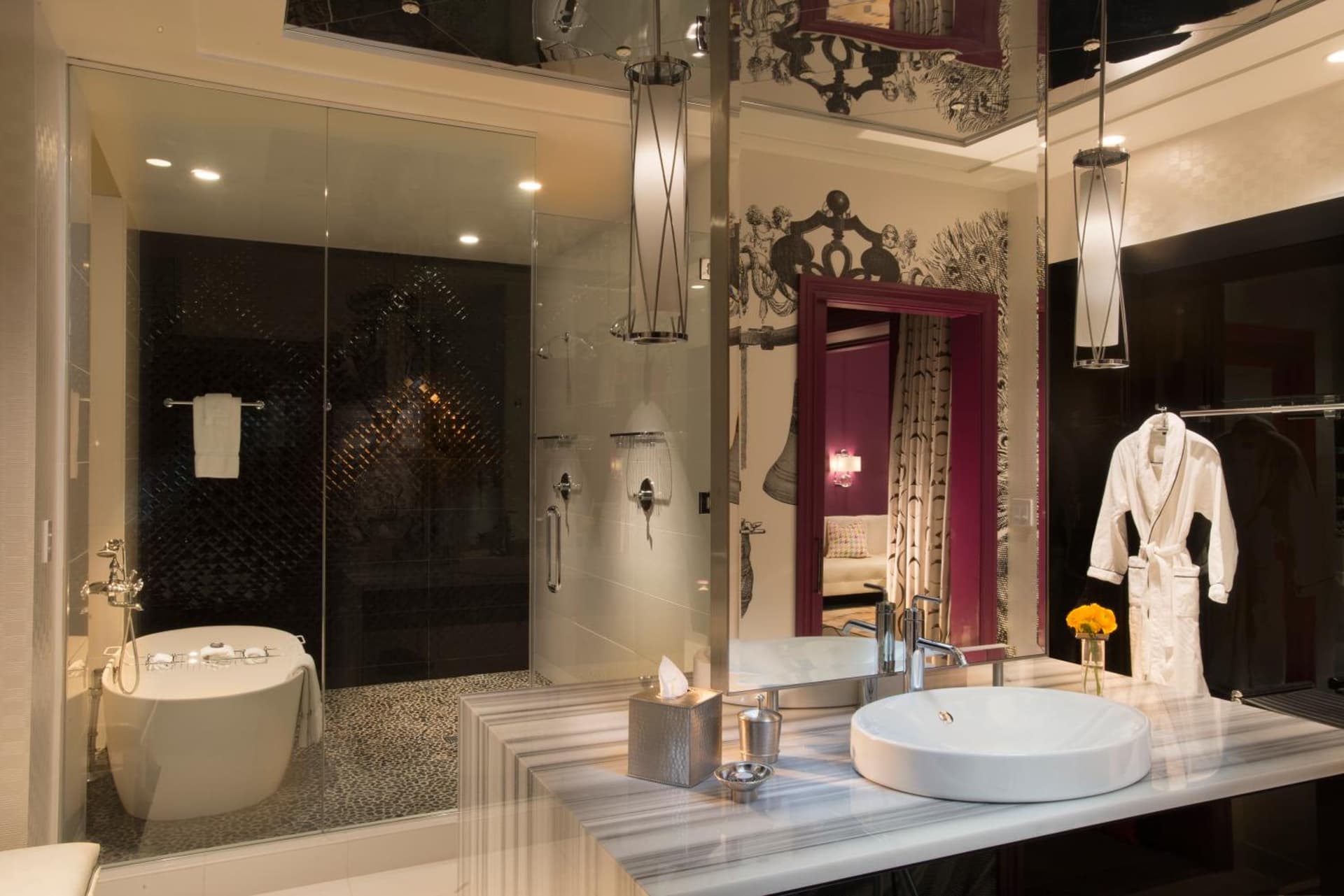 Kimpton Hotel Monaco Philadelphia by IHG gallery photo in Philadelphia, PA — image 19