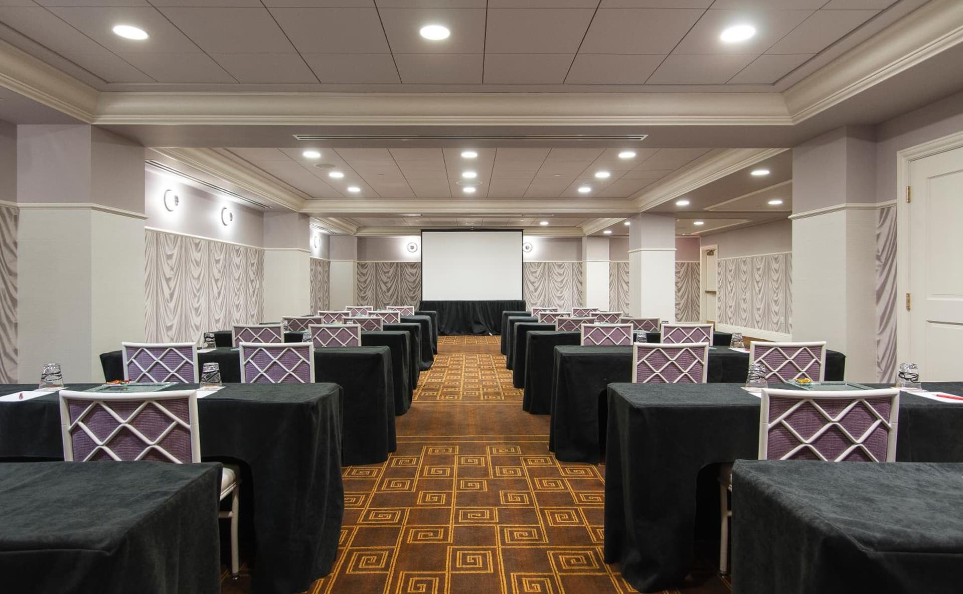 Kimpton Hotel Monaco Philadelphia by IHG gallery photo in Philadelphia, PA — image 30