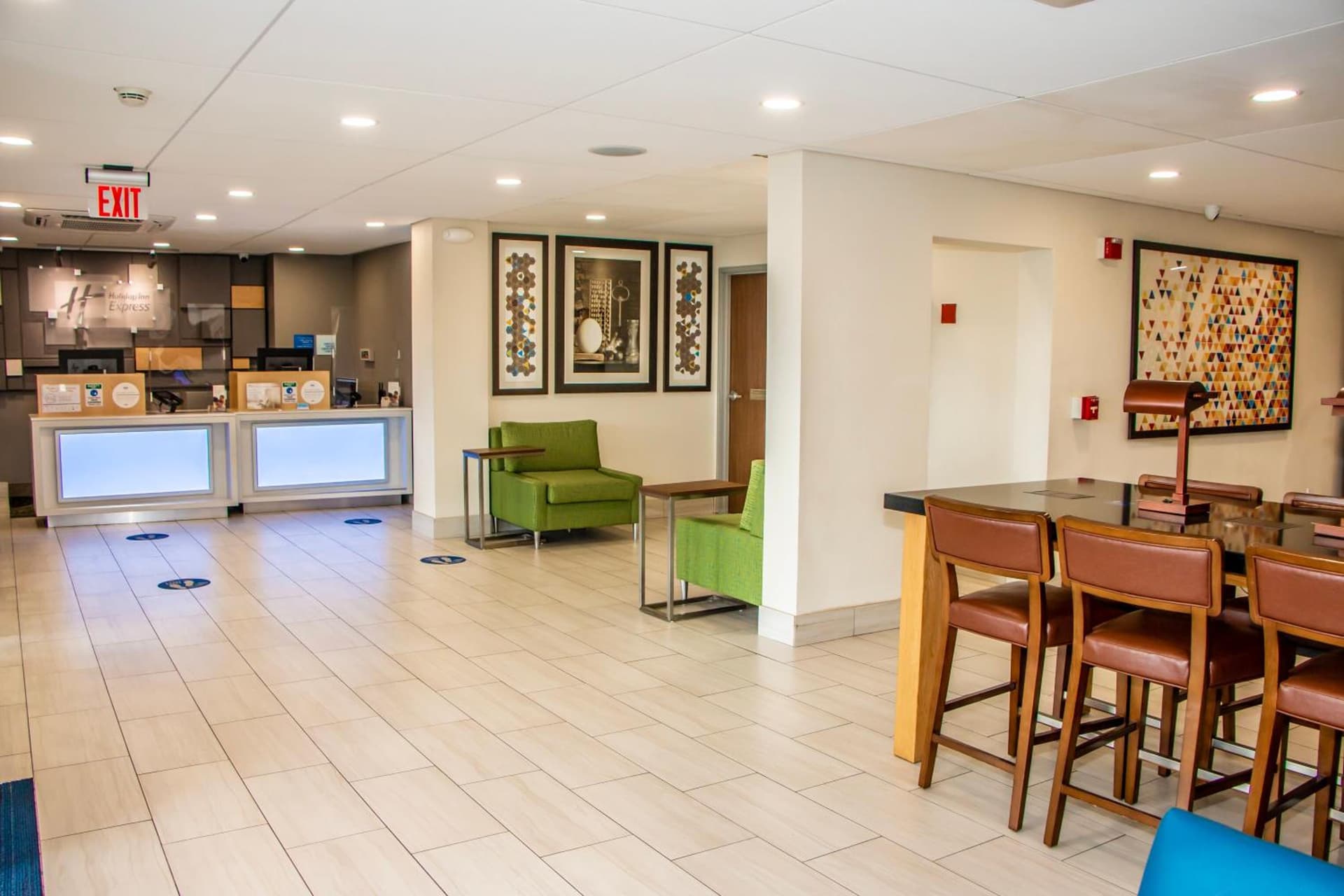 Holiday Inn Express - Allentown North by IHG interior in Allentown, PA — gallery photo 2